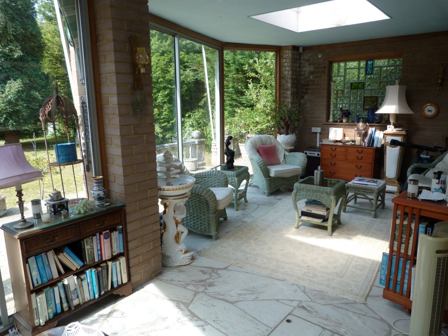 4 bedroom detached house For Sale in Broadstairs - Photograph 8