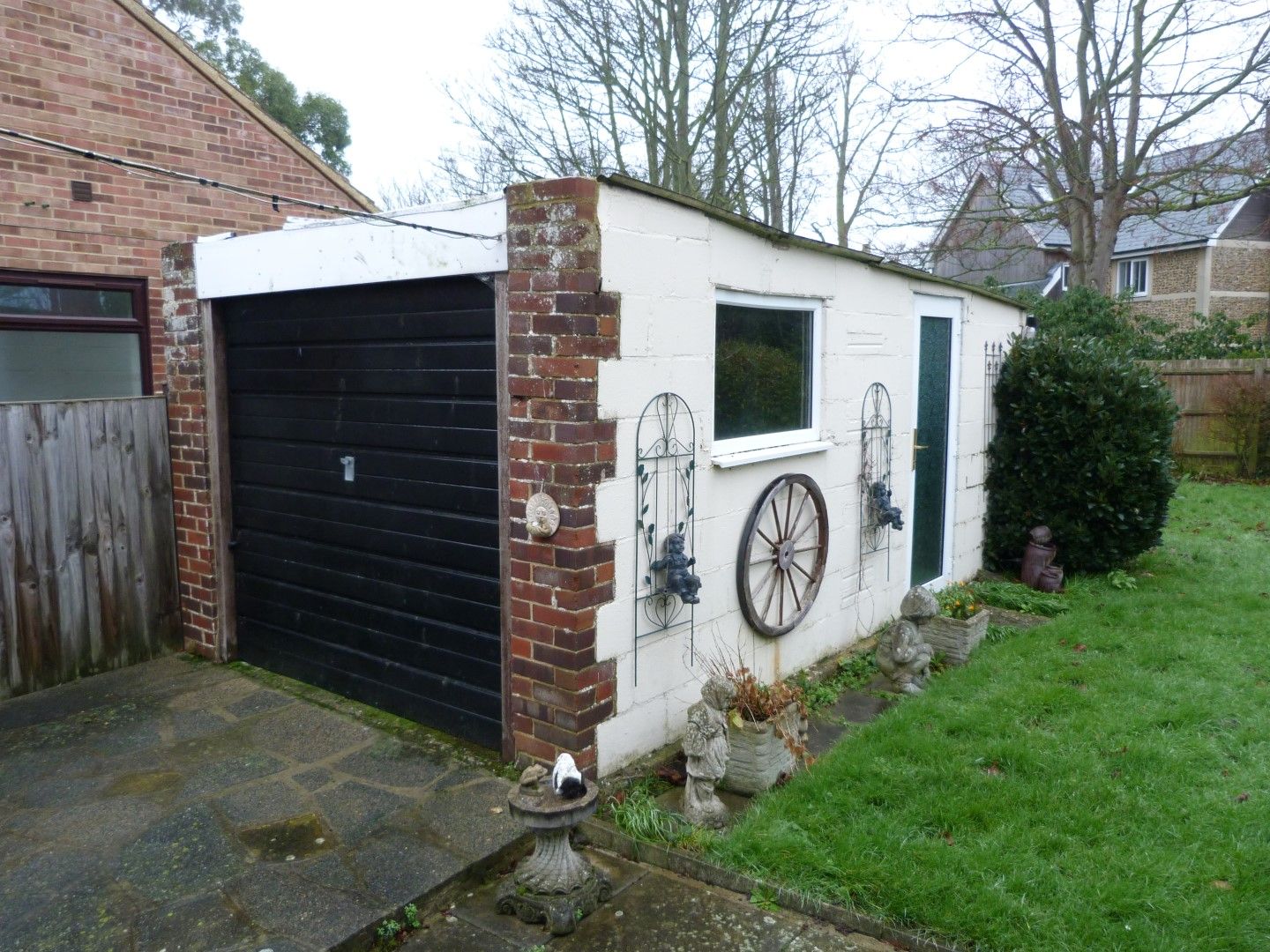 2 bedroom semi-detached bungalow For Sale in Broadstairs - Photograph 3