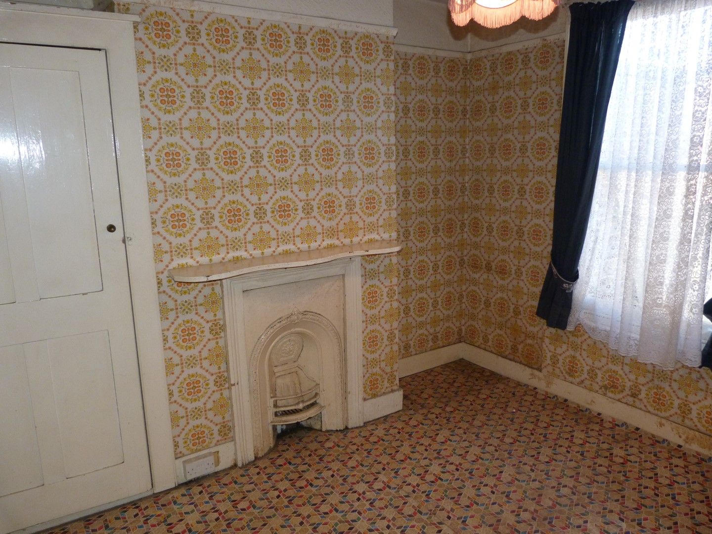 2 bedroom mid terraced house For Sale in Ramsgate - Photograph 6
