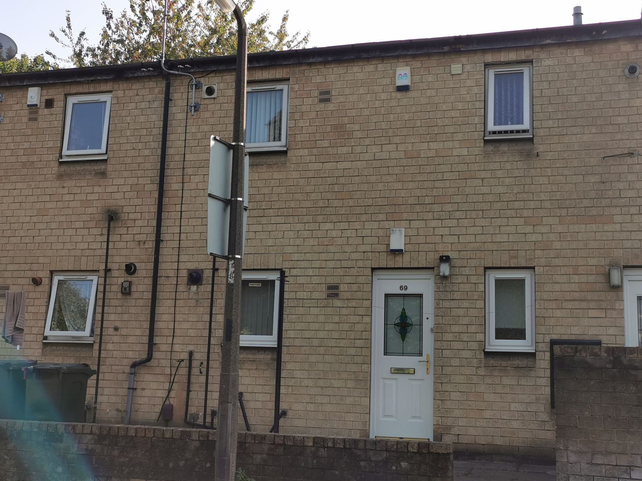 1 bedroom flat flat/apartment Let in Bradford - Photograph 1.