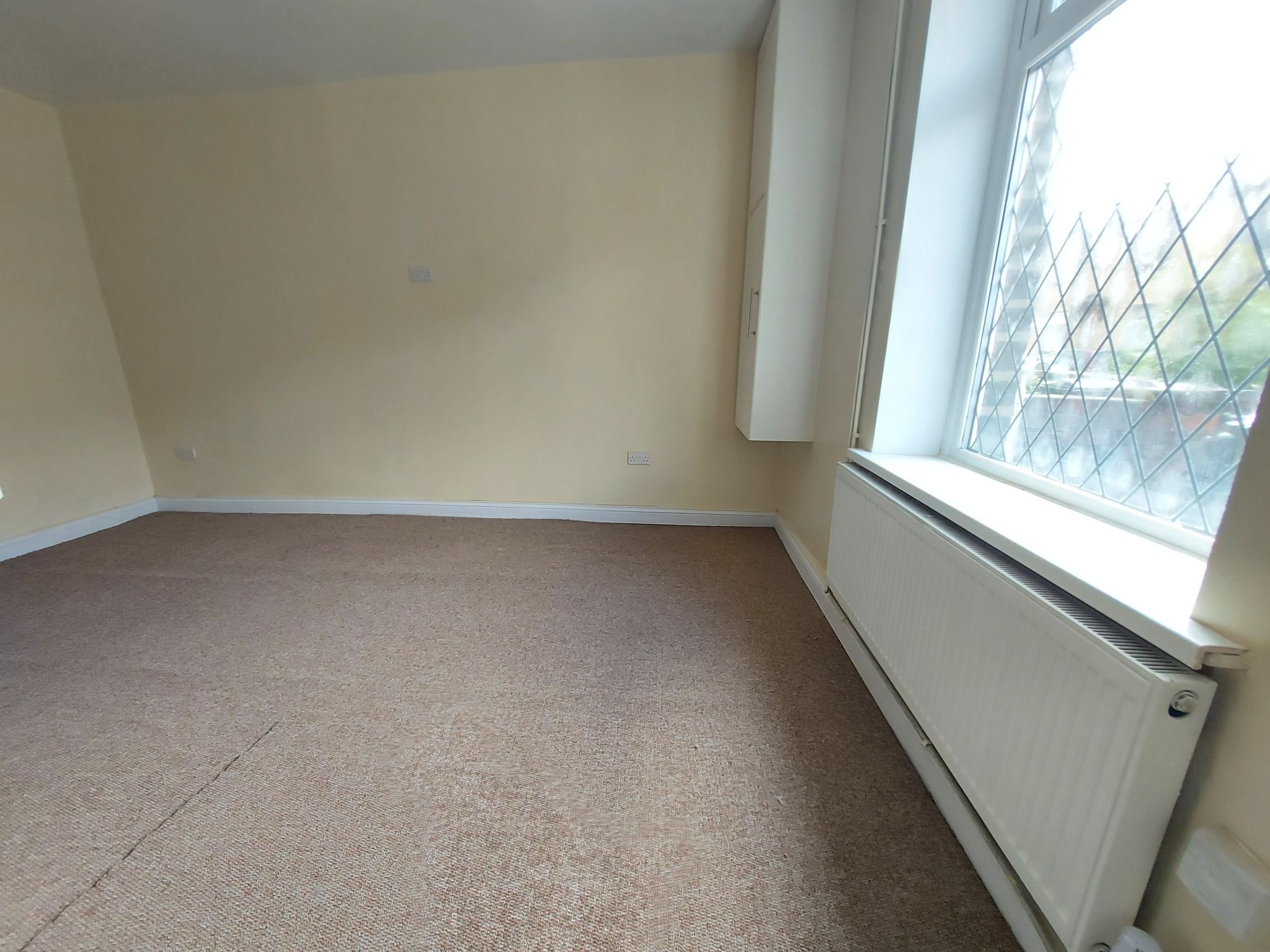 - Photograph 12