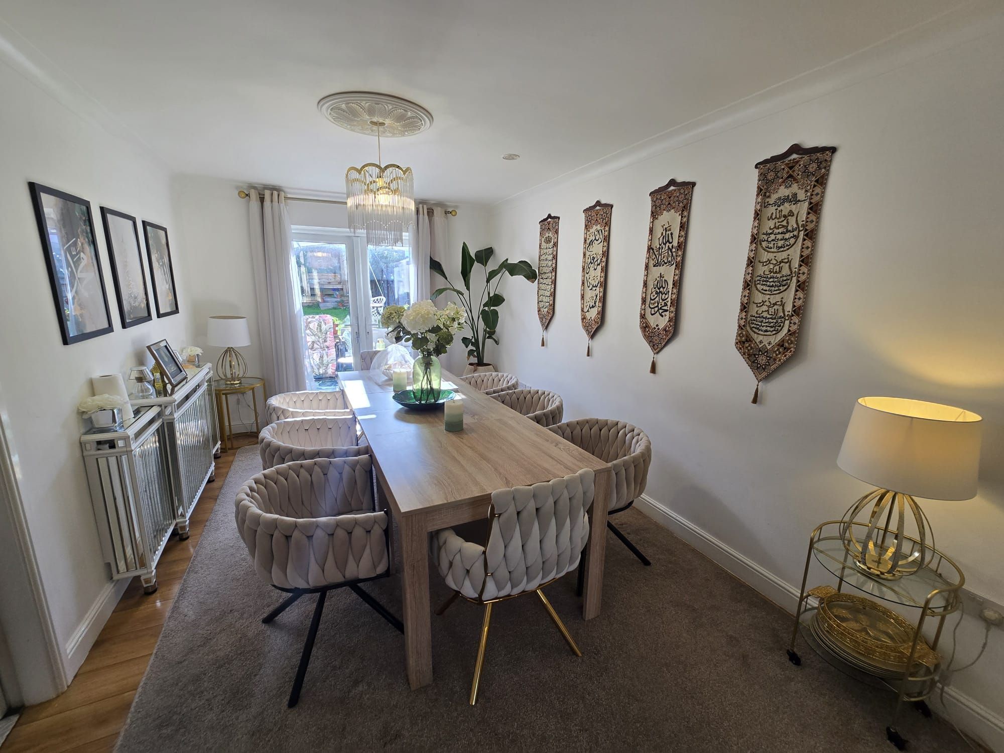 6 bedroom semi-detached house For Sale in Bradford - Property photograph.