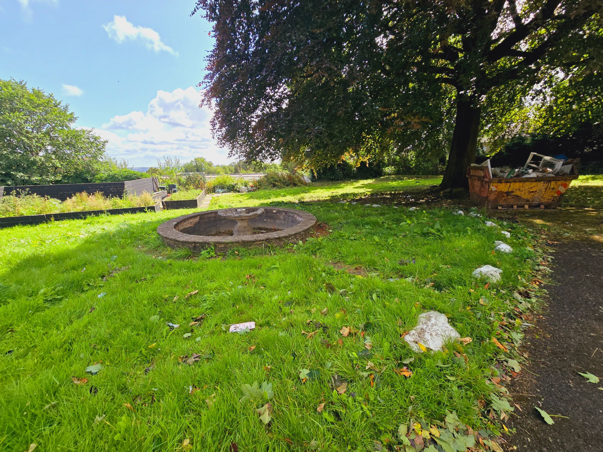  - Photograph 22