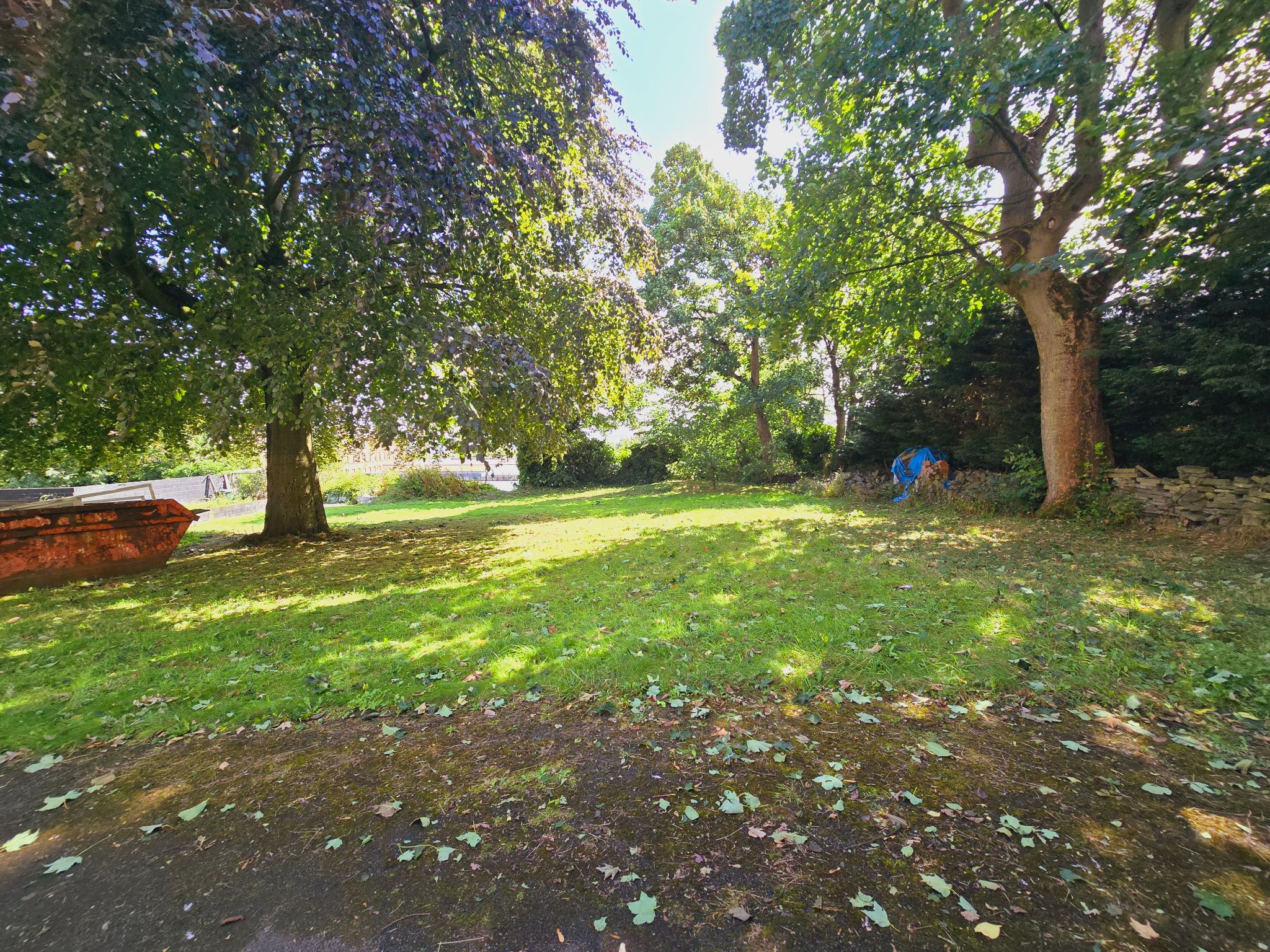  - Photograph 15