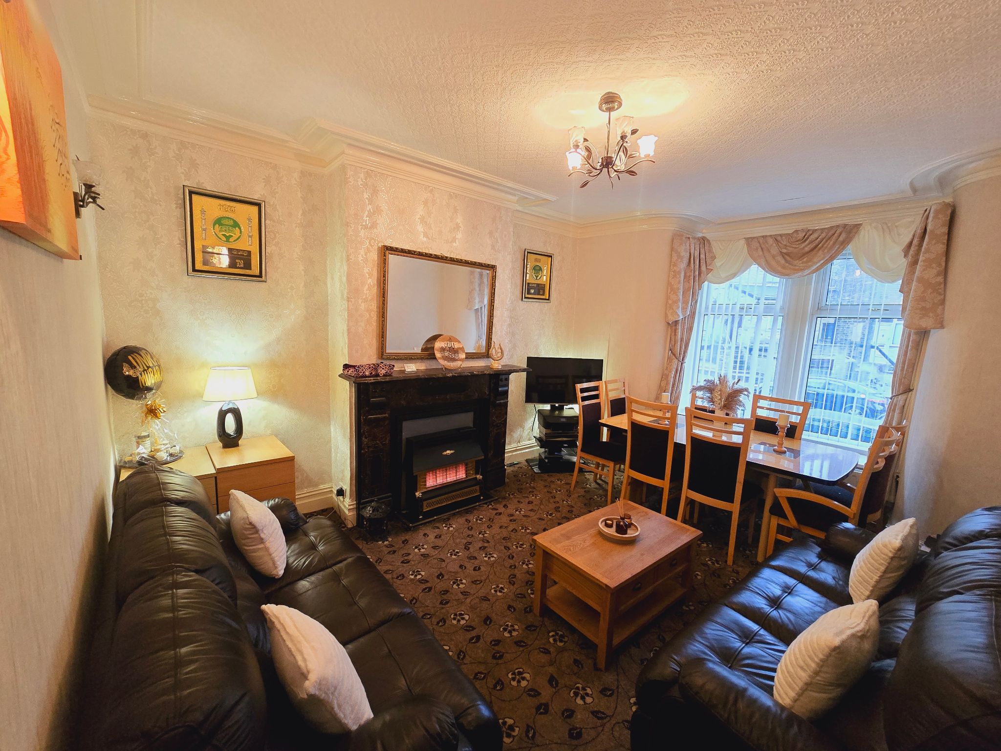 5 bedroom mid terraced house For Sale in Bradford - Property photograph.