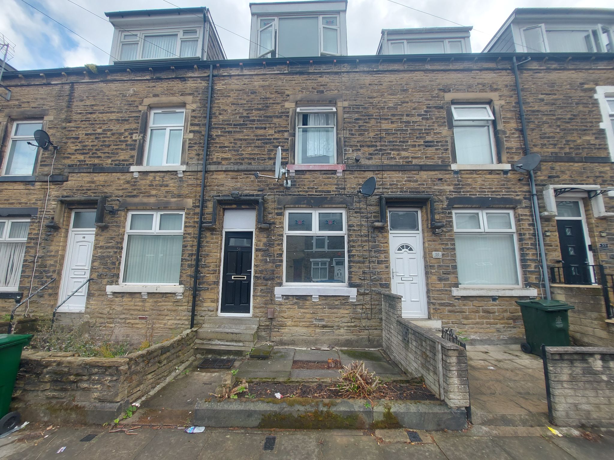 4 bedroom mid terraced house Let Agreed in Bradford - Photograph 1.