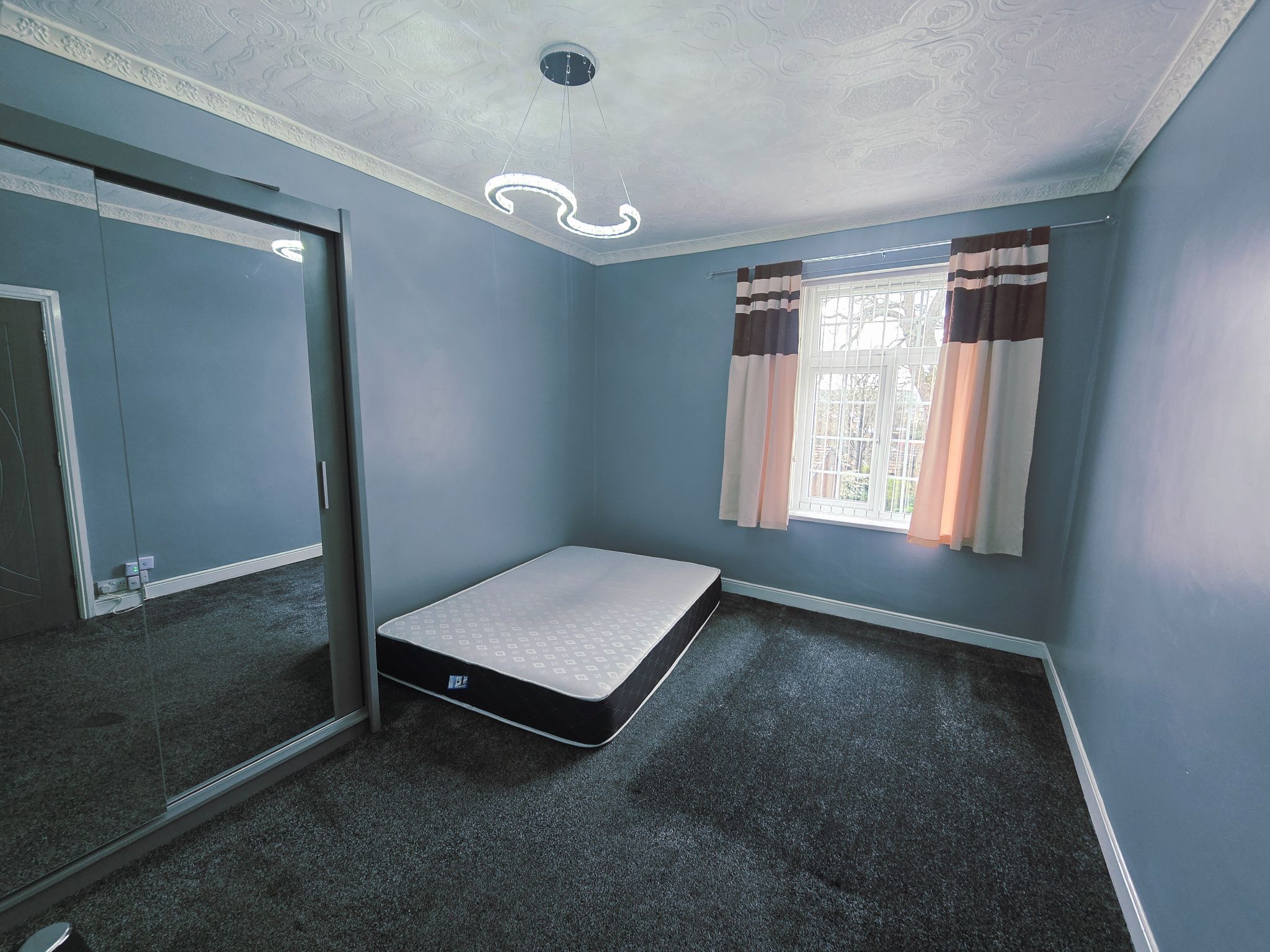 - Photograph 26