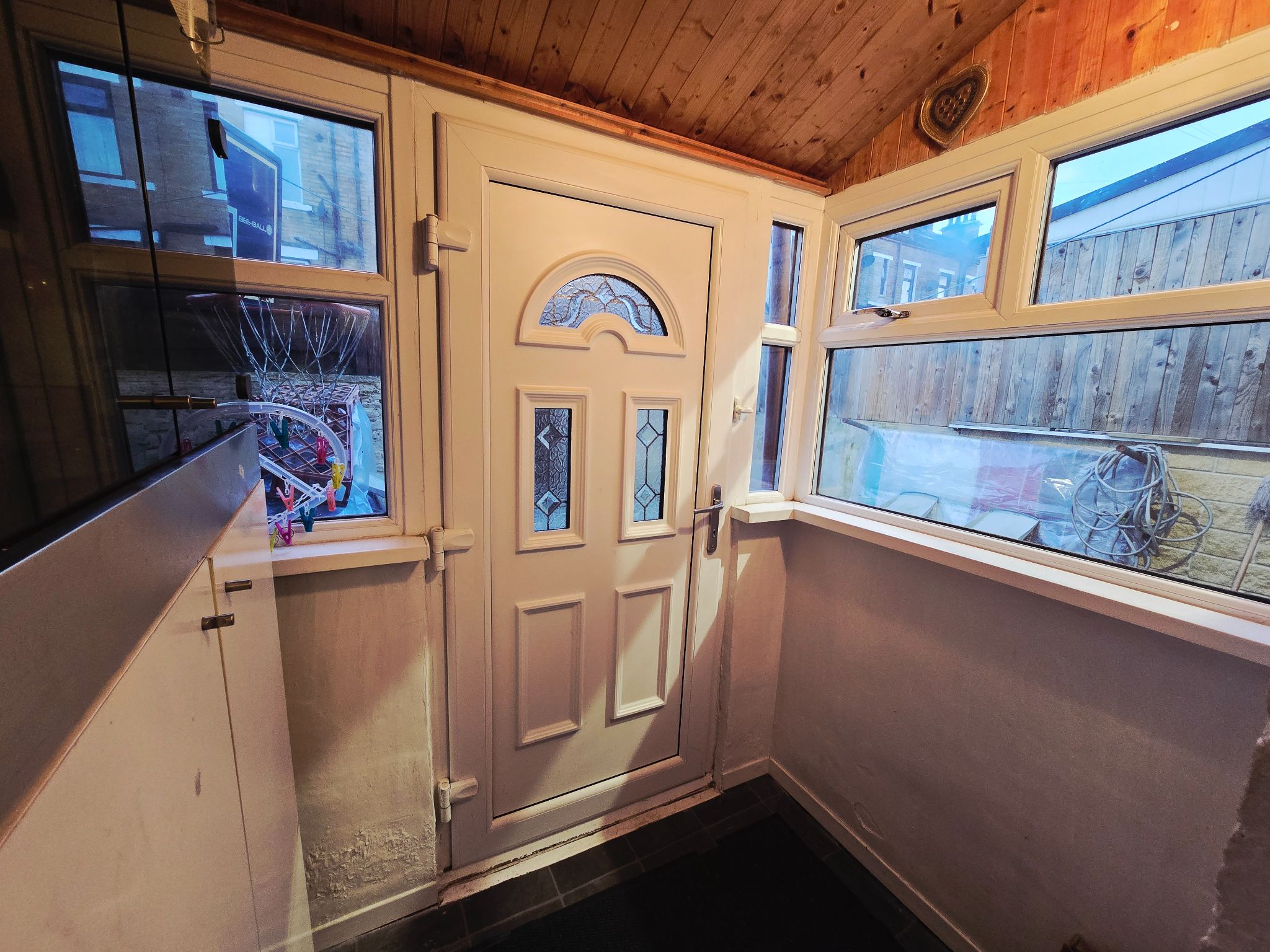  - Photograph 21