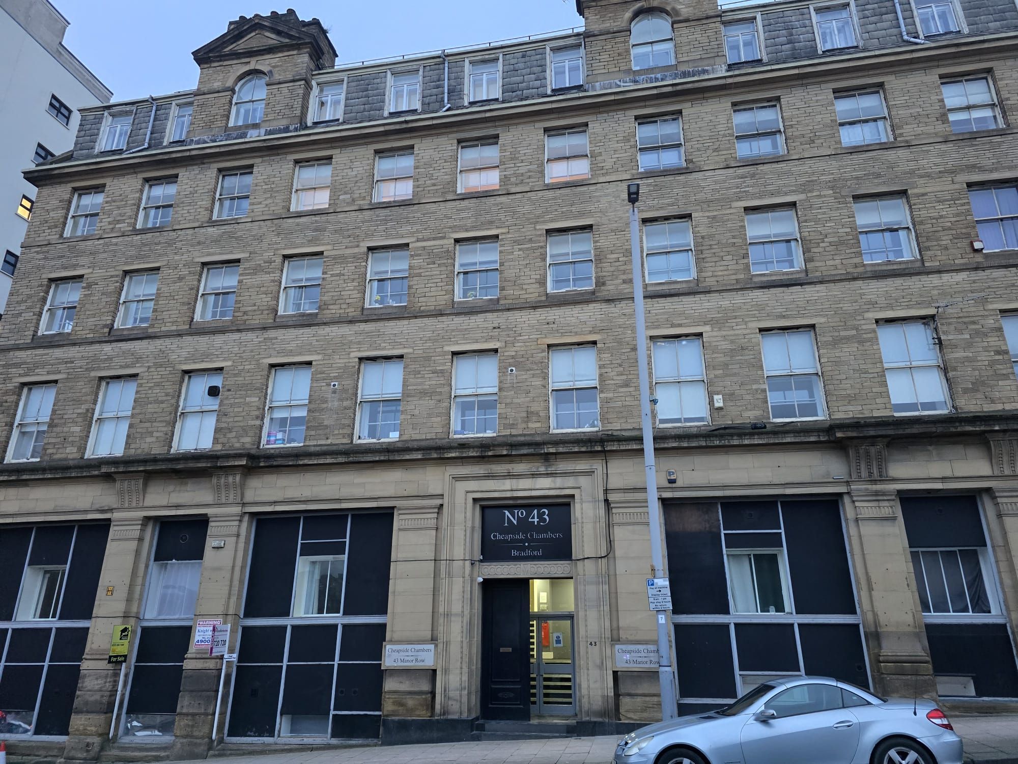 1 bedroom apartment flat/apartment To Let in Bradford - Photograph 1.