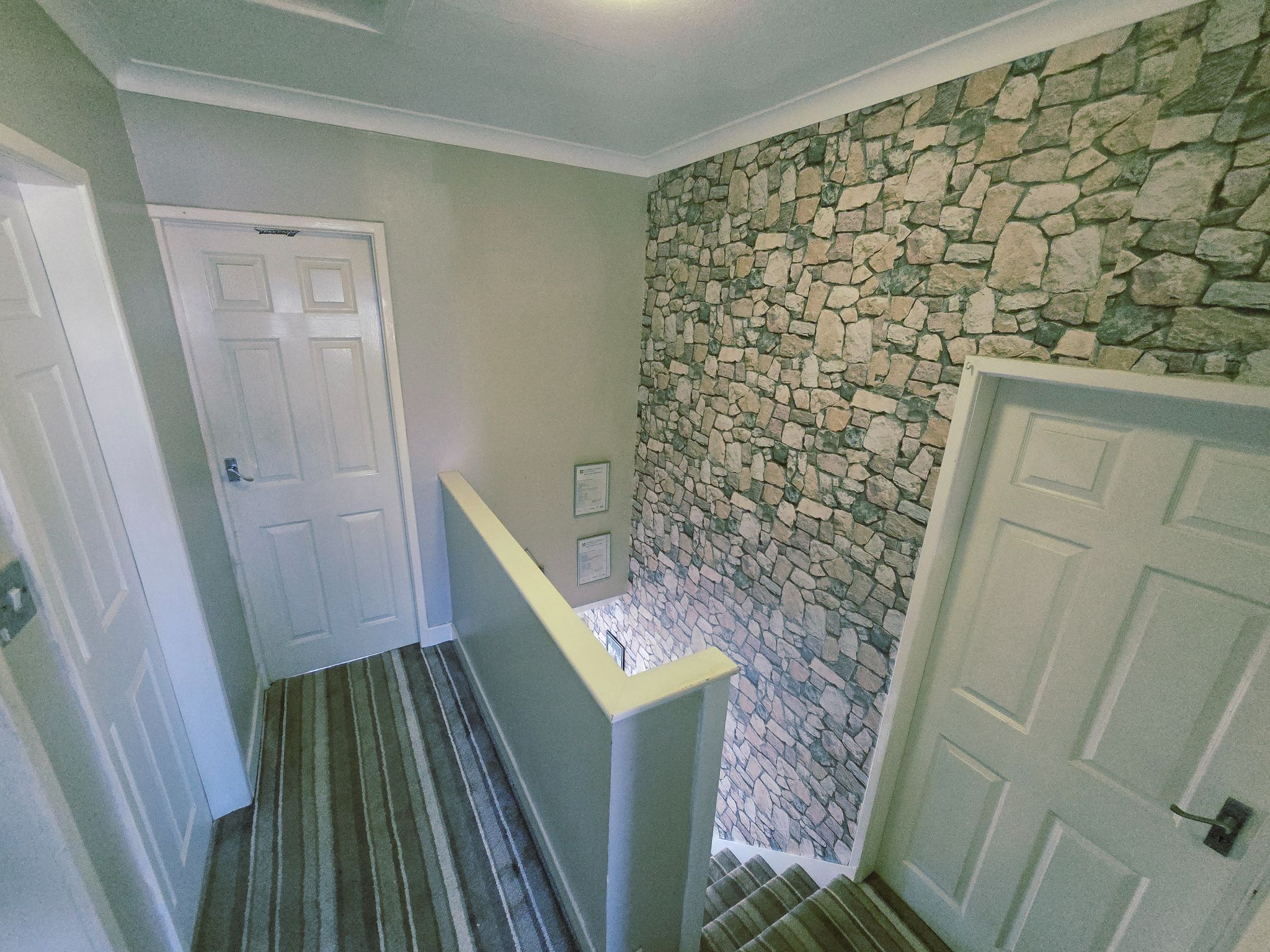  - Photograph 21