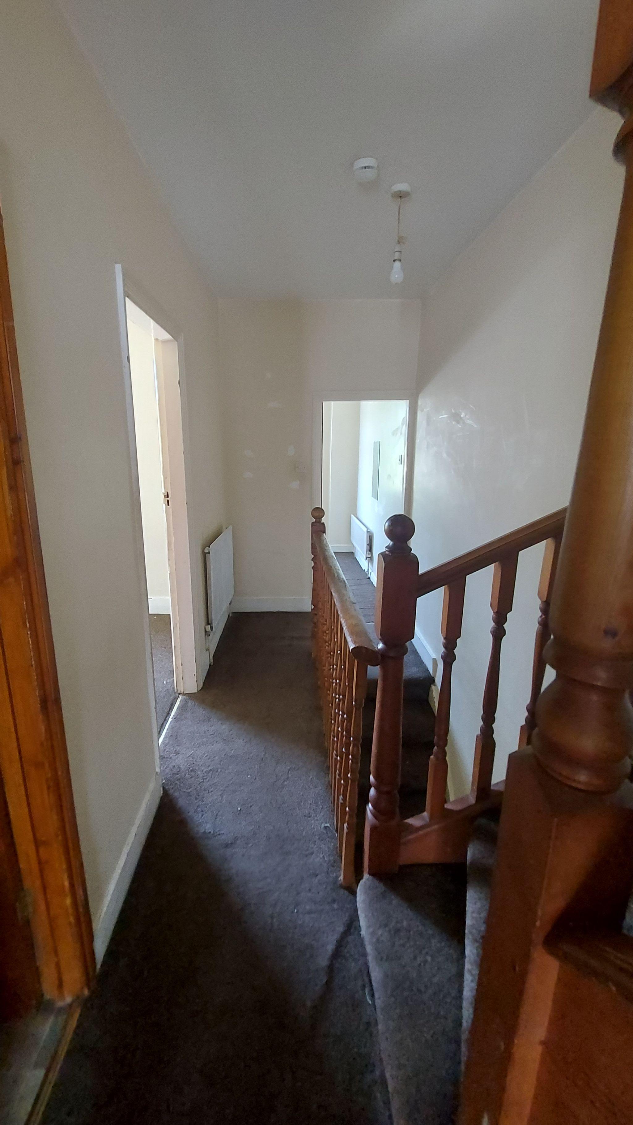 3 bedroom flat flat/apartment To Let in High Wycombe - Property photograph.