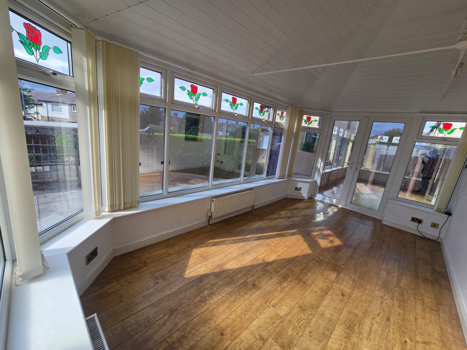 3 bedroom semi-detached house To Let in Shipley - Property photograph.