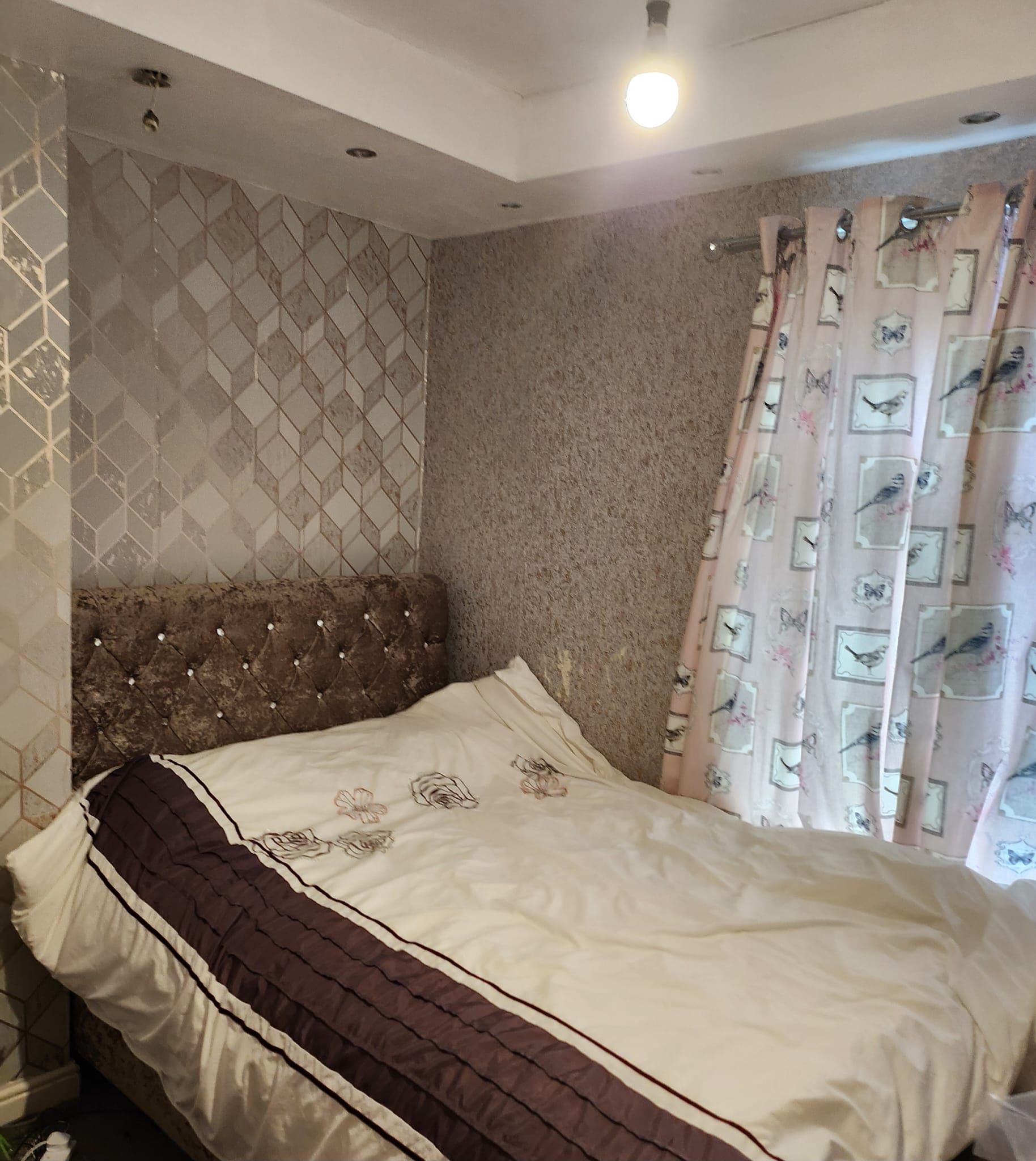 3 bedroom end terraced house To Let in Bradford - Property photograph.
