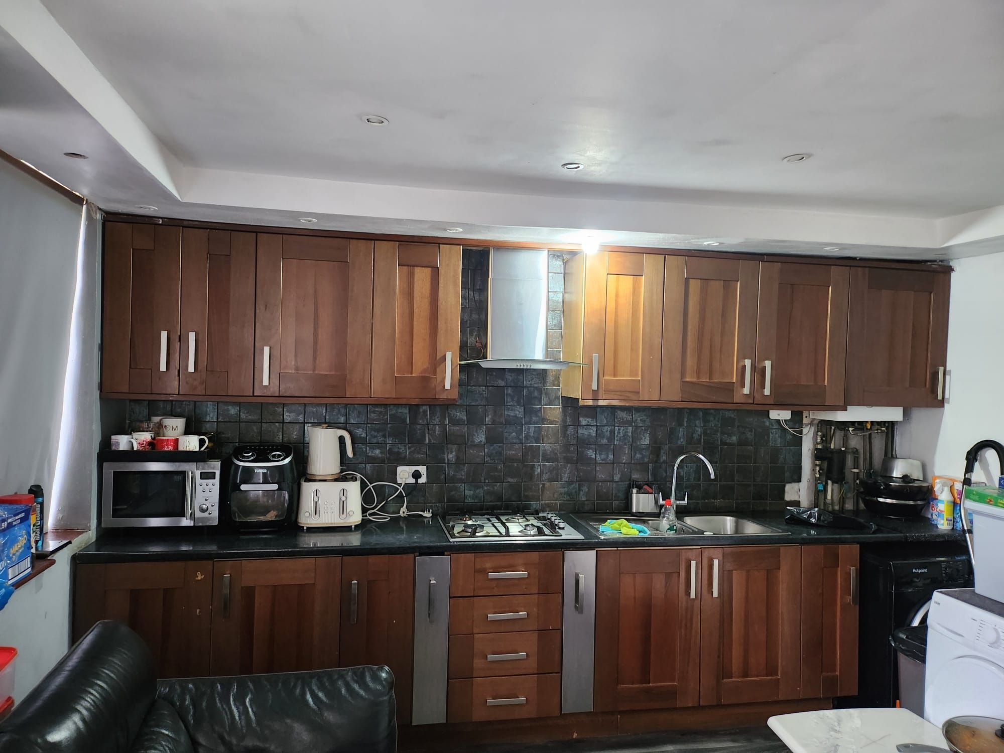 3 bedroom end terraced house To Let in Bradford - Property photograph.