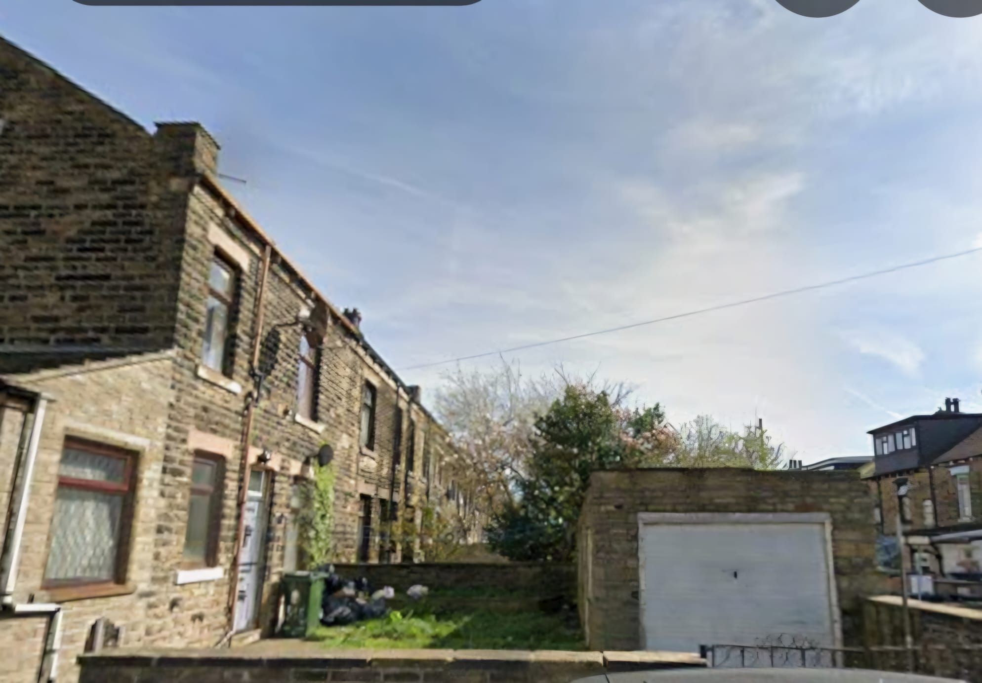 3 bedroom end terraced house To Let in Bradford - Property photograph.