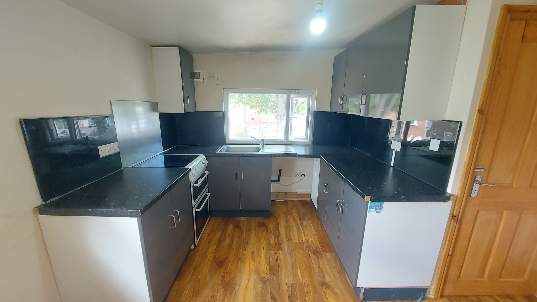 1 bedroom apartment flat/apartment To Let in Bradford - Property photograph.