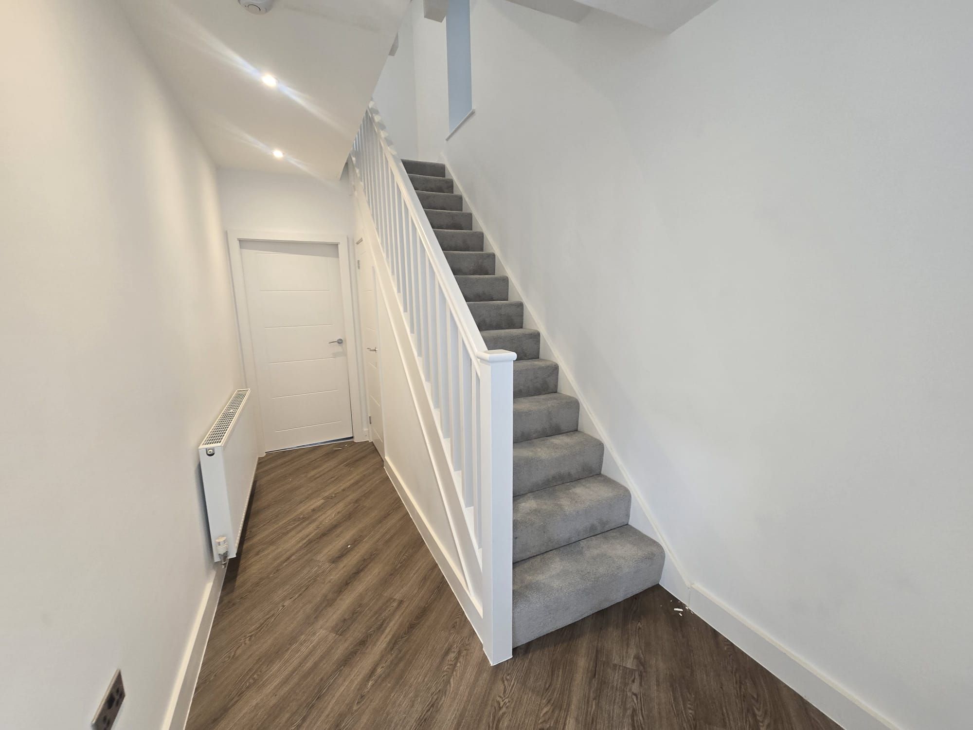 4 bedroom detached house For Sale in Bradford - Property photograph.