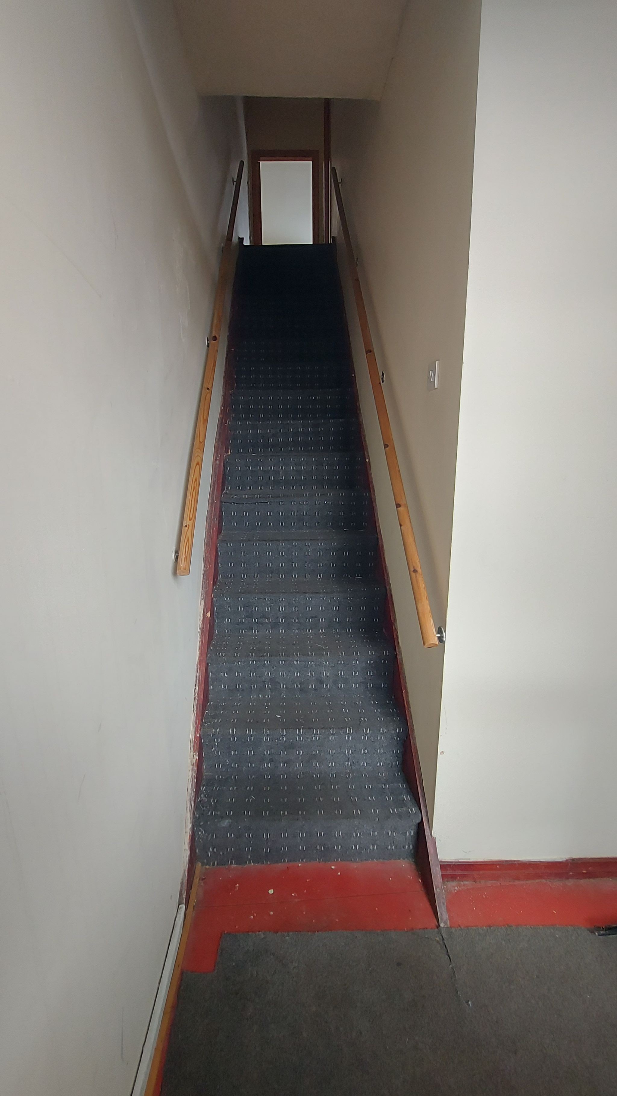 3 bedroom flat flat/apartment To Let in Bradford - Property photograph.