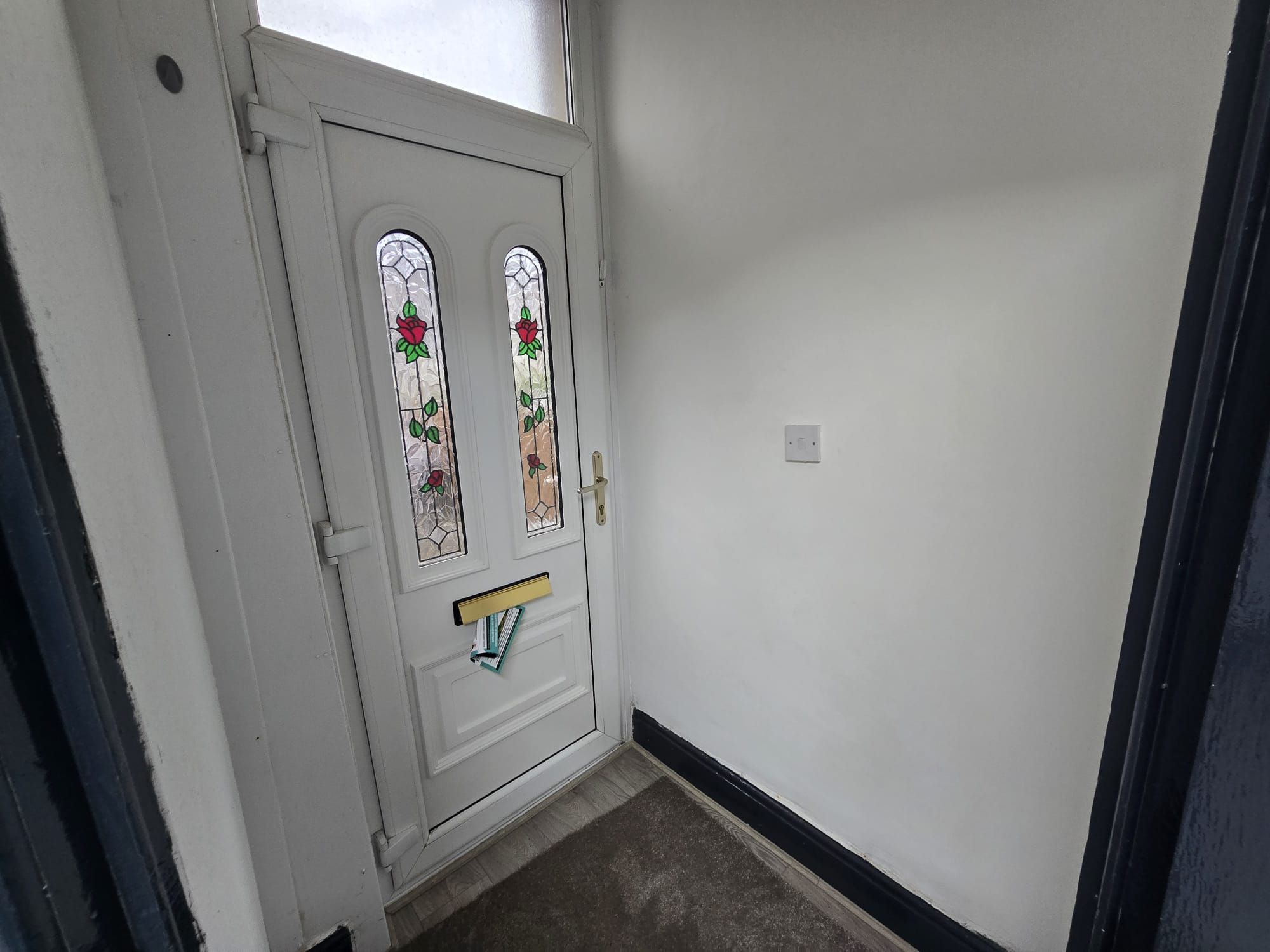 3 bedroom mid terraced house For Sale in Bradford - Property photograph.