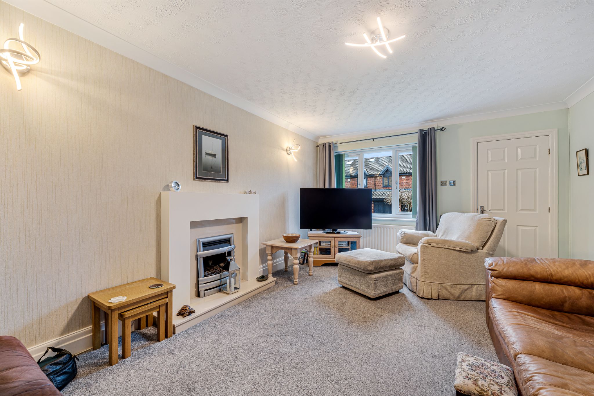 3 bedroom semi-detached house Sale Agreed in Bolton - Photograph 6.