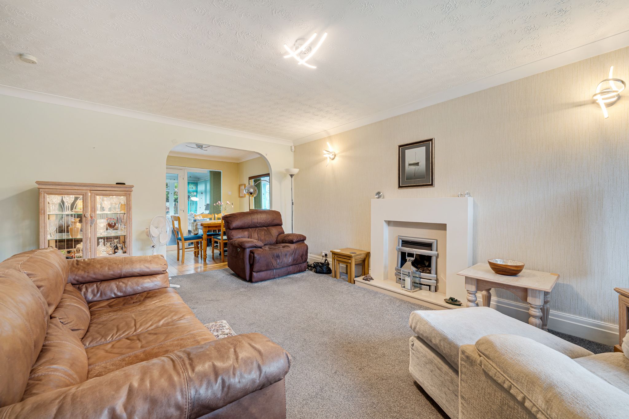 3 bedroom semi-detached house Sale Agreed in Bolton - Photograph 5.