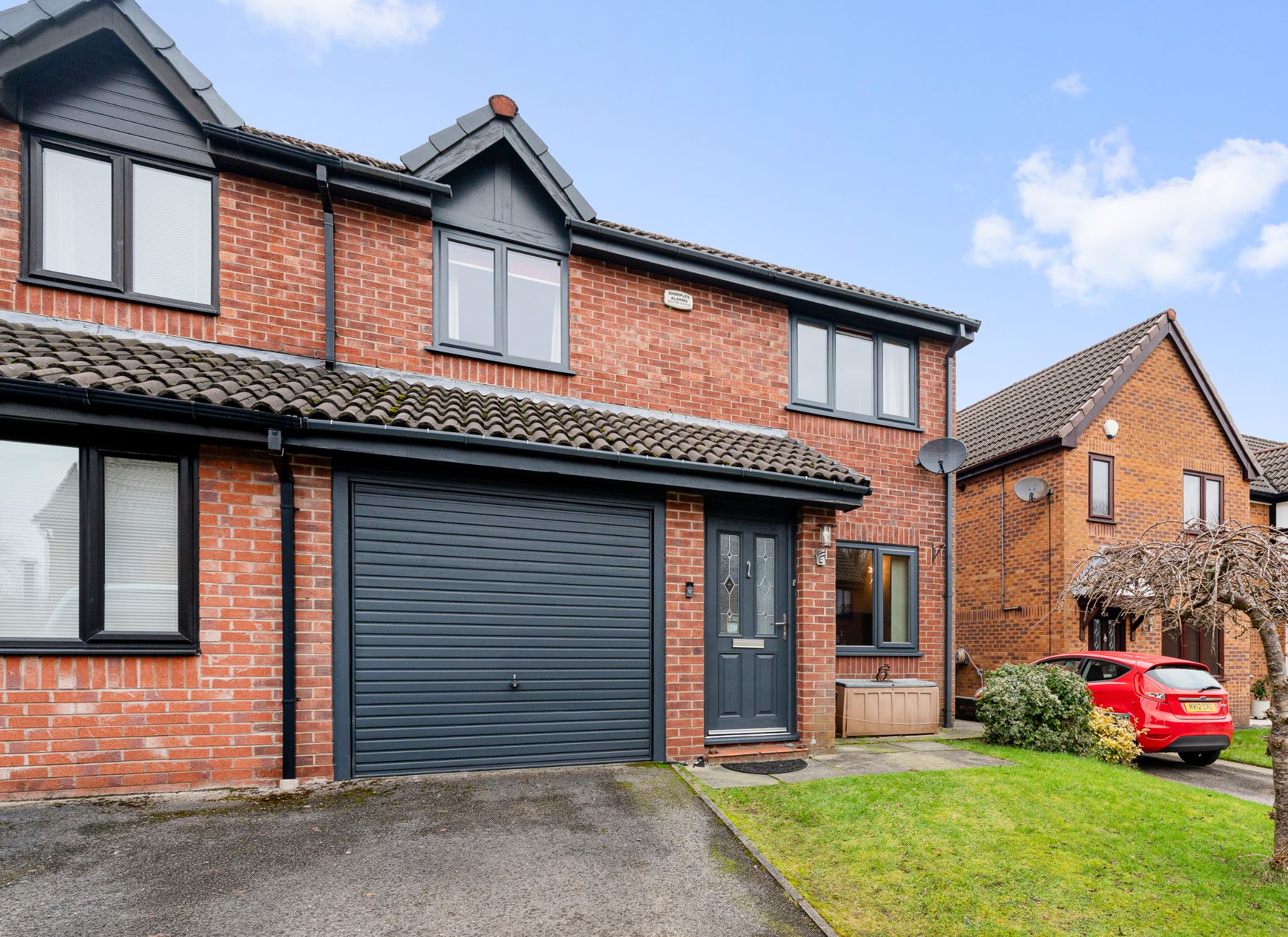 3 bedroom semi-detached house Sale Agreed in Bolton - Photograph 3.