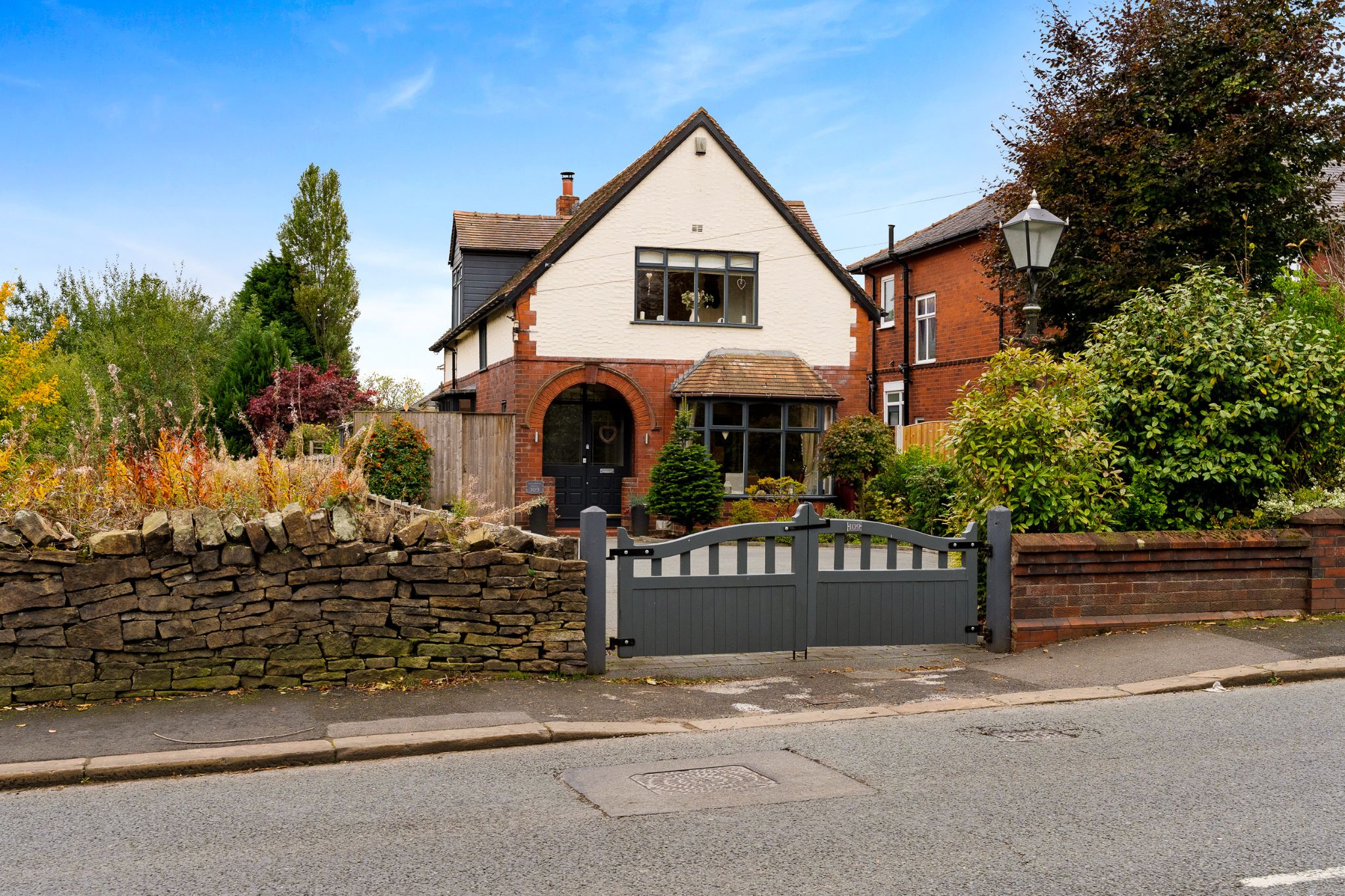 3 bedroom detached house Sale Agreed in Bolton - Photograph 46.