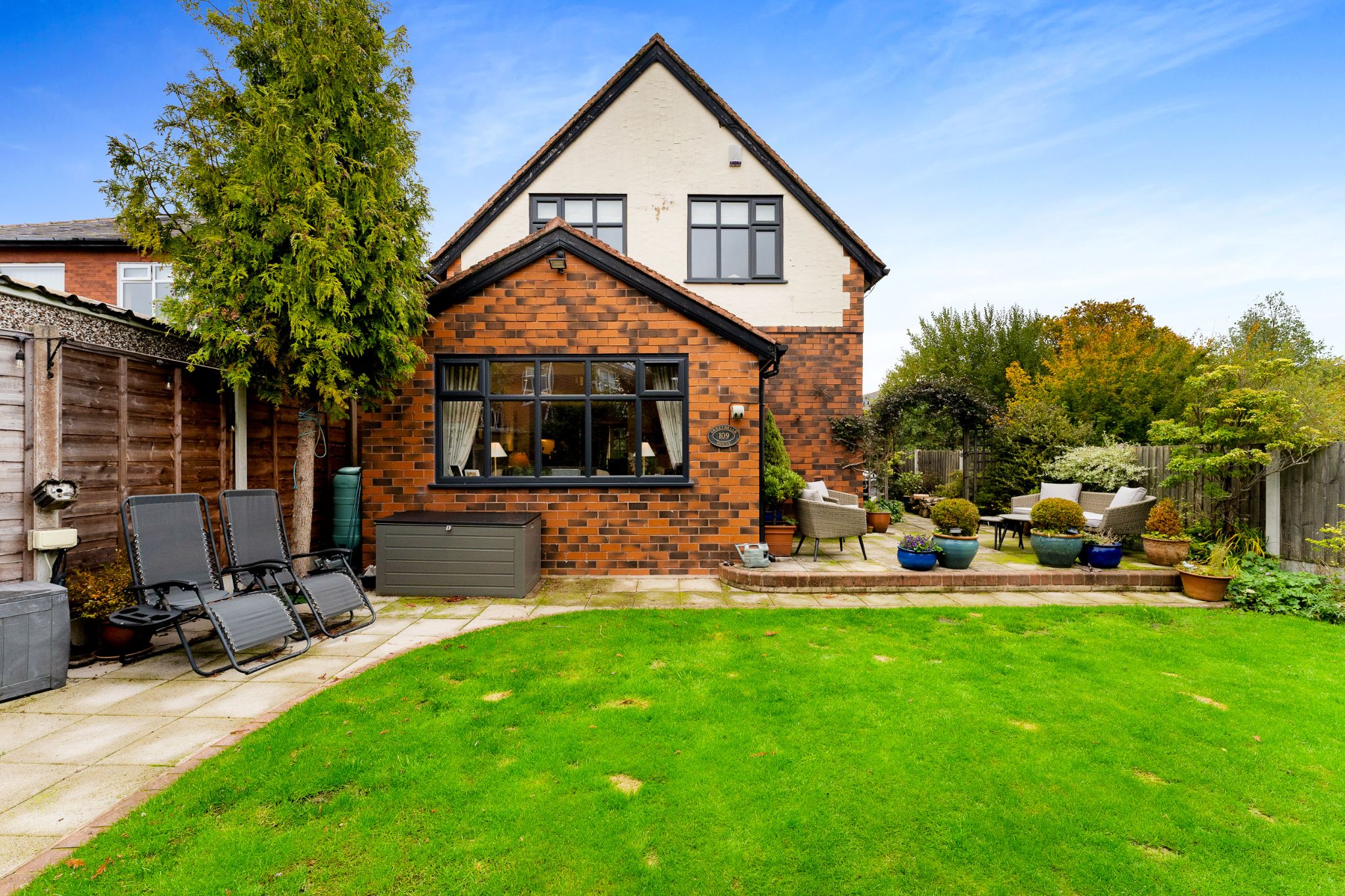 3 bedroom detached house Sale Agreed in Bolton - Photograph 41.