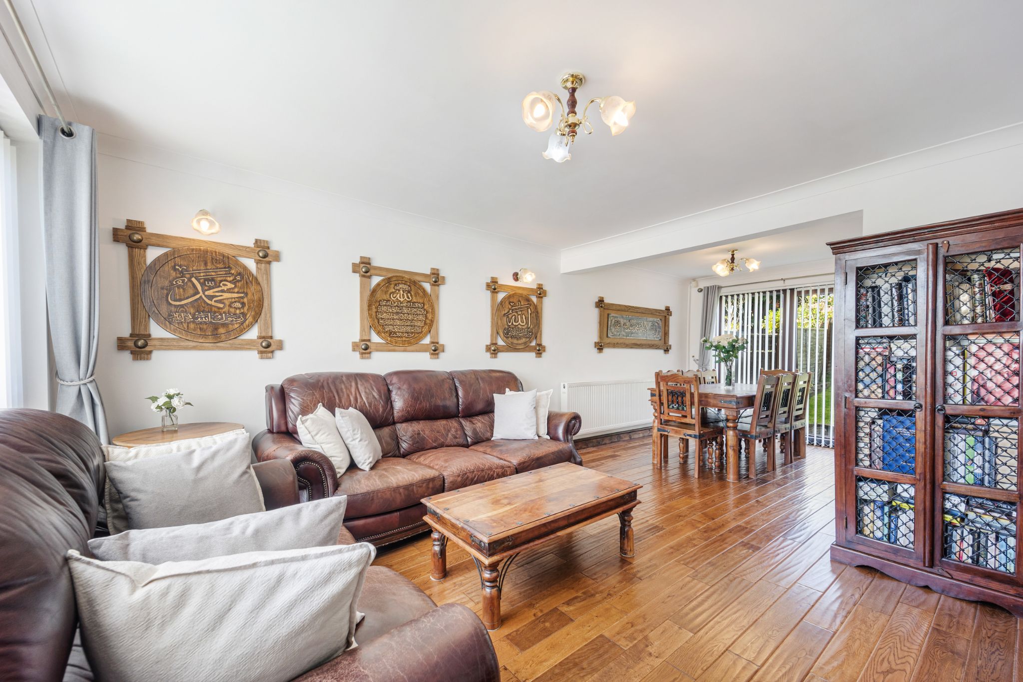 3 bedroom semi-detached house Sale Agreed in Bolton - Photograph 2.