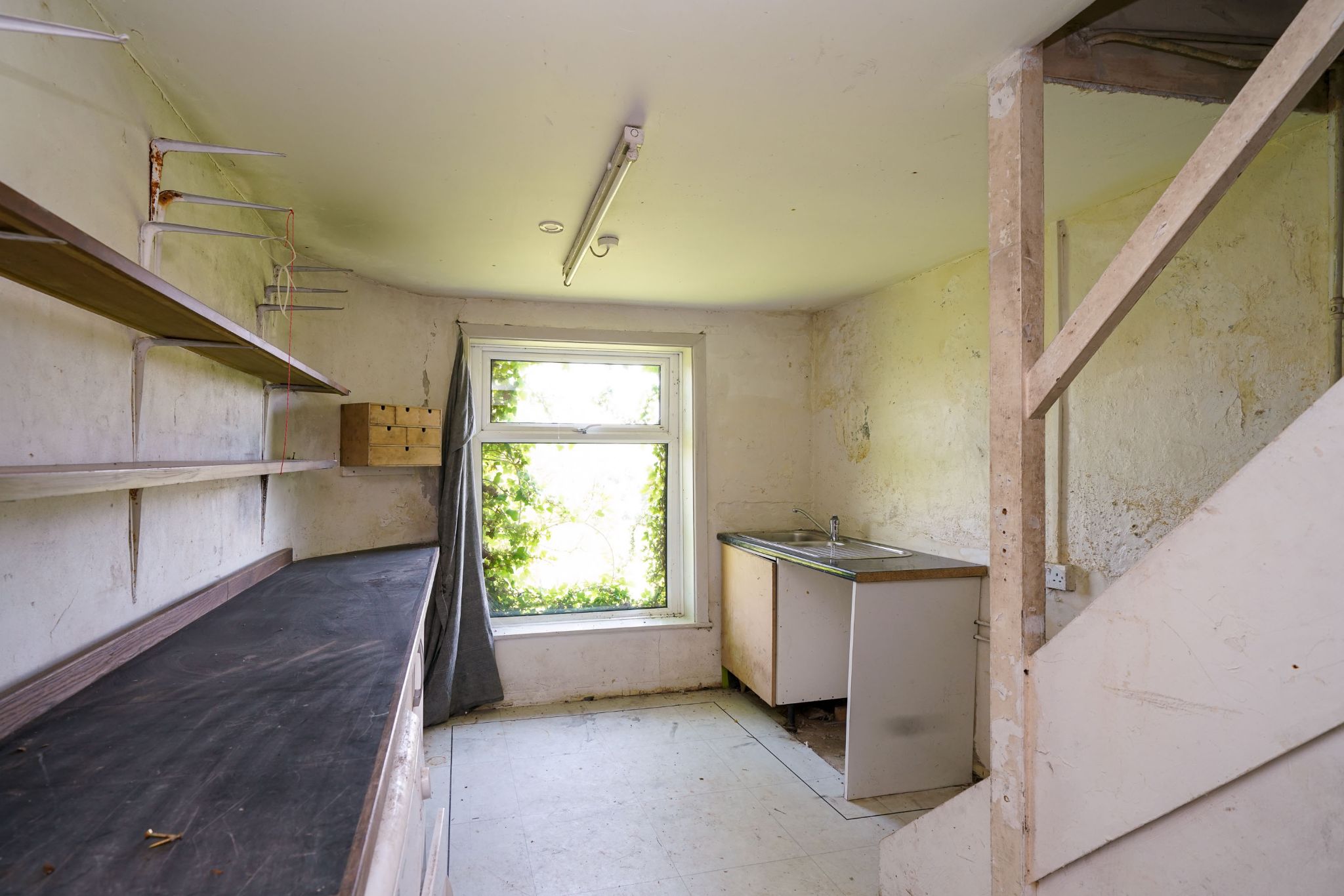 2 bedroom detached bungalow Sale Agreed in Bolton - Photograph 24.