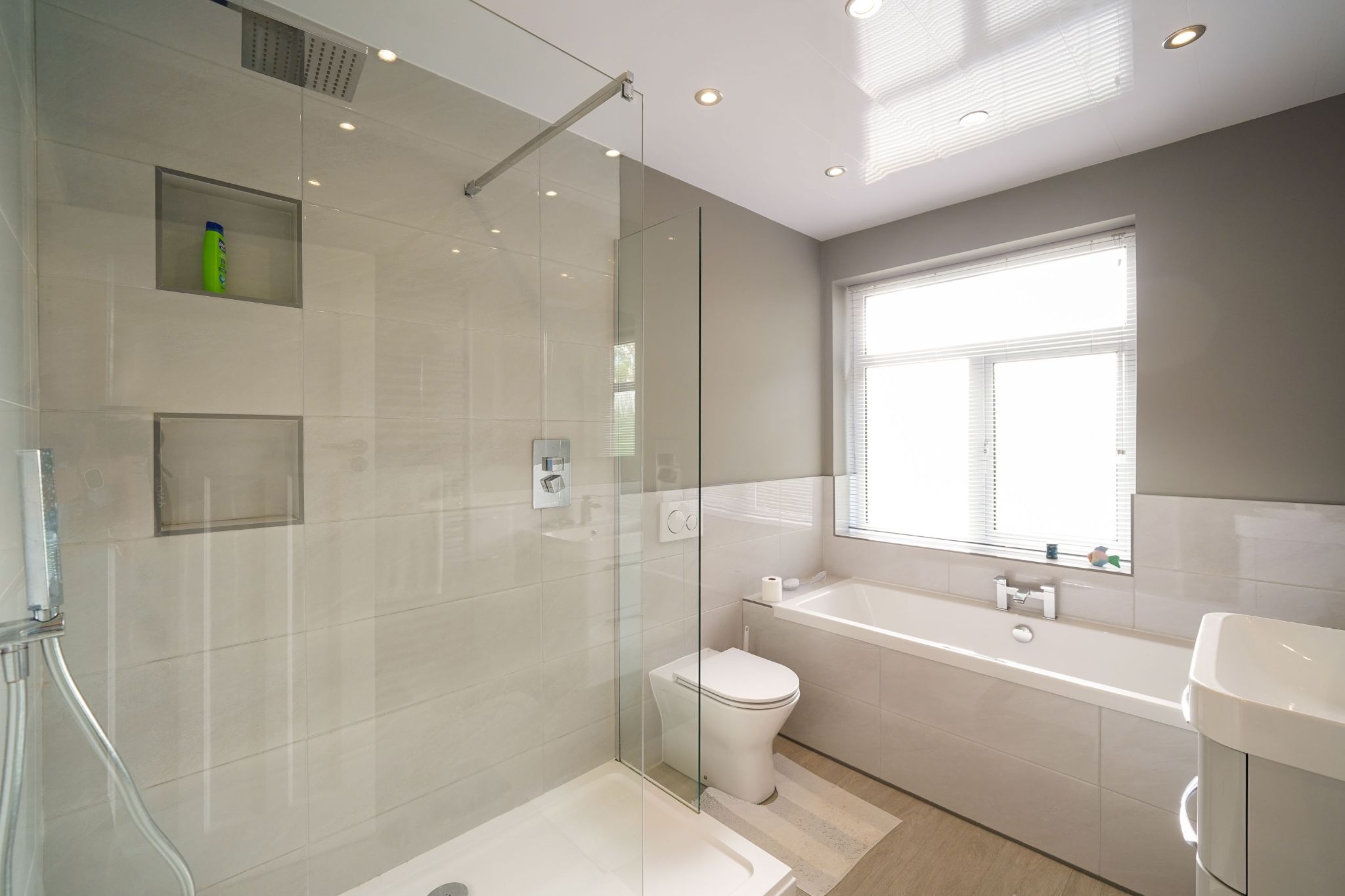 3 bedroom semi-detached house Sold in Bolton - Photograph 42.