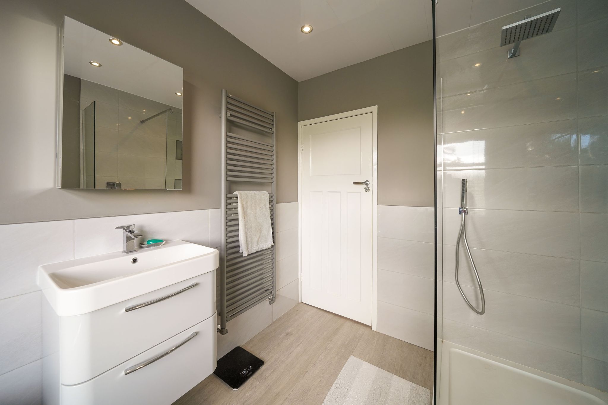 3 bedroom semi-detached house Sold in Bolton - Photograph 43.