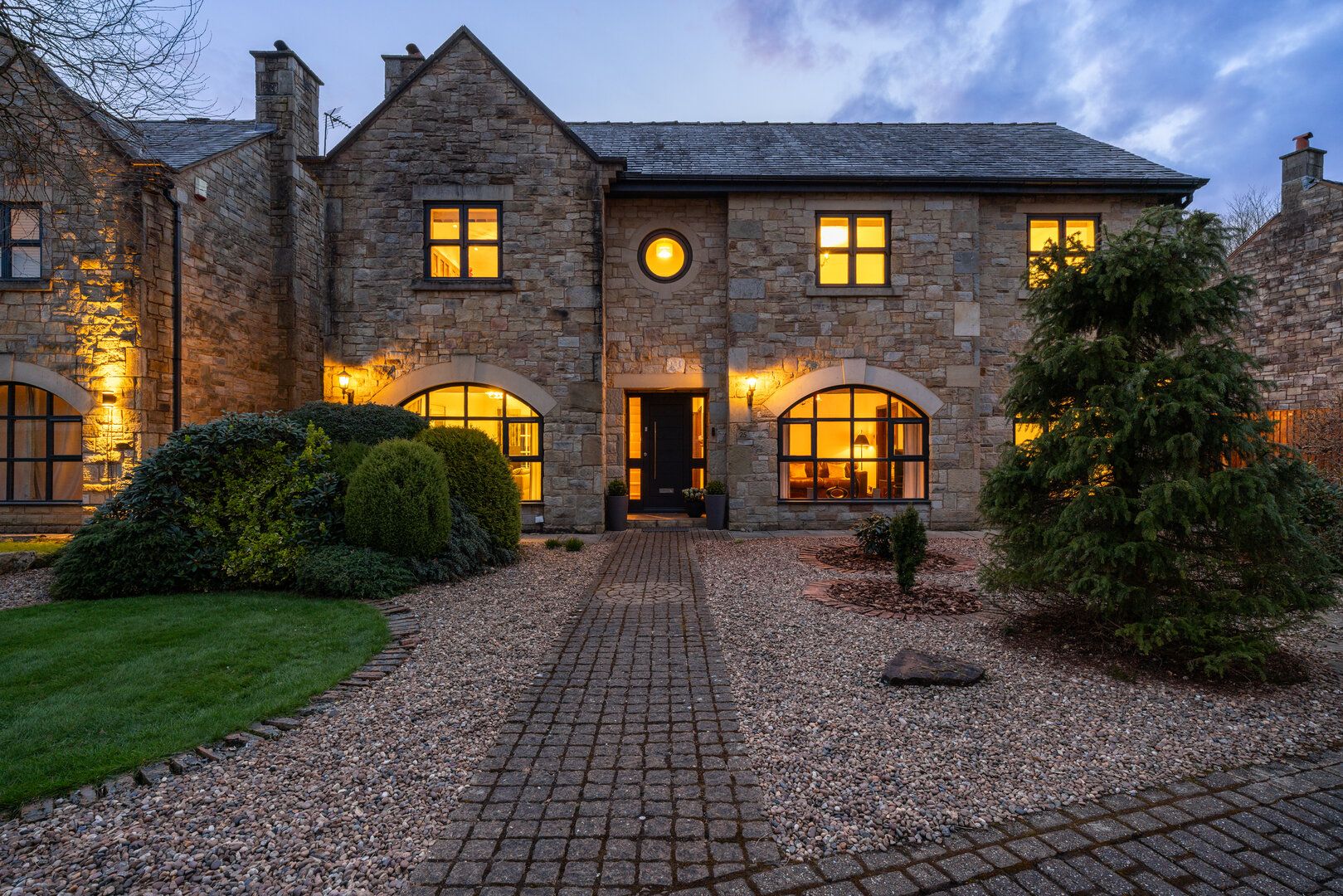 4 bedroom detached house Sale Agreed in Bolton - Photograph 40.