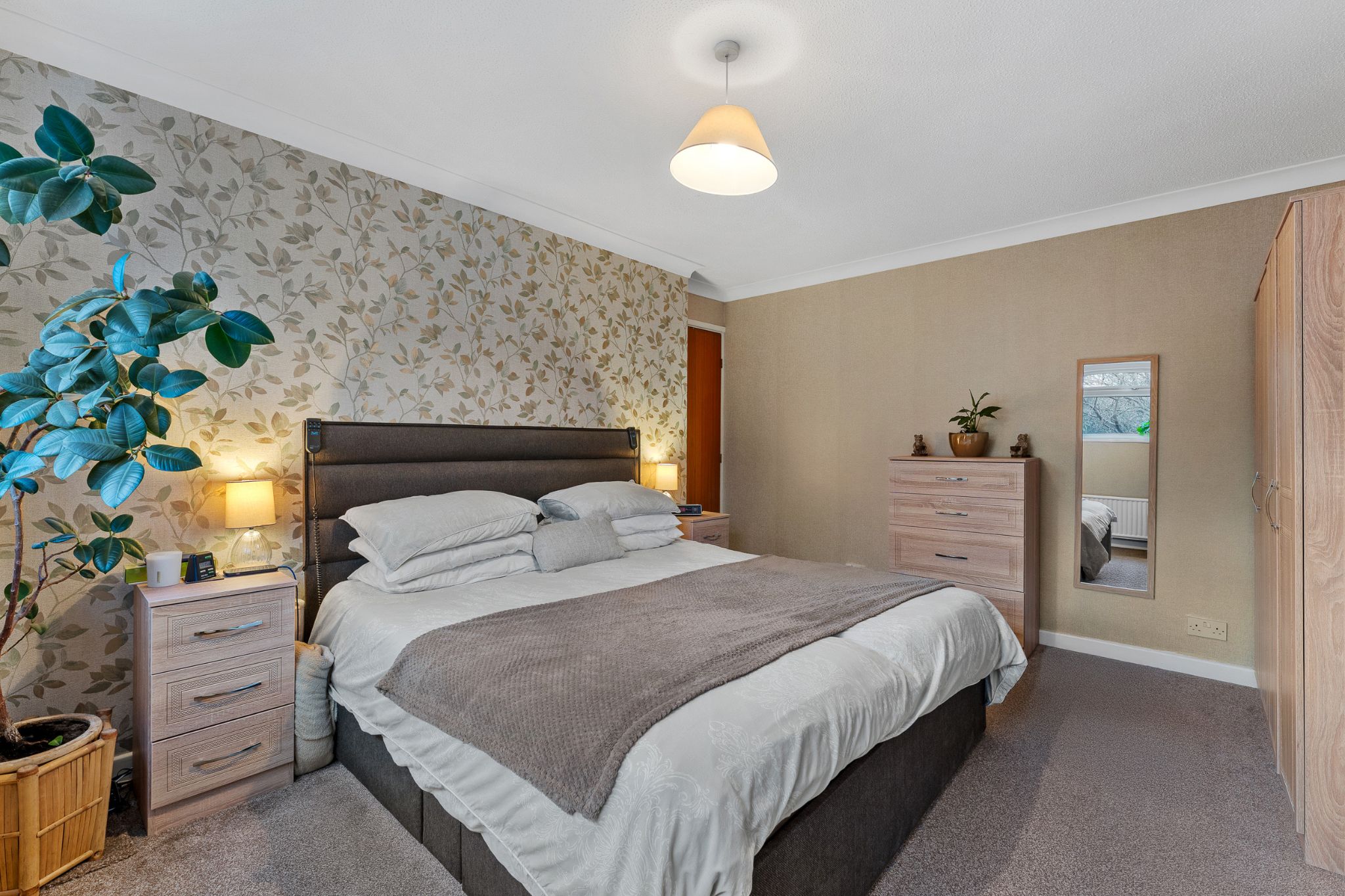 4 bedroom detached house For Sale in Bolton - Photograph 19.