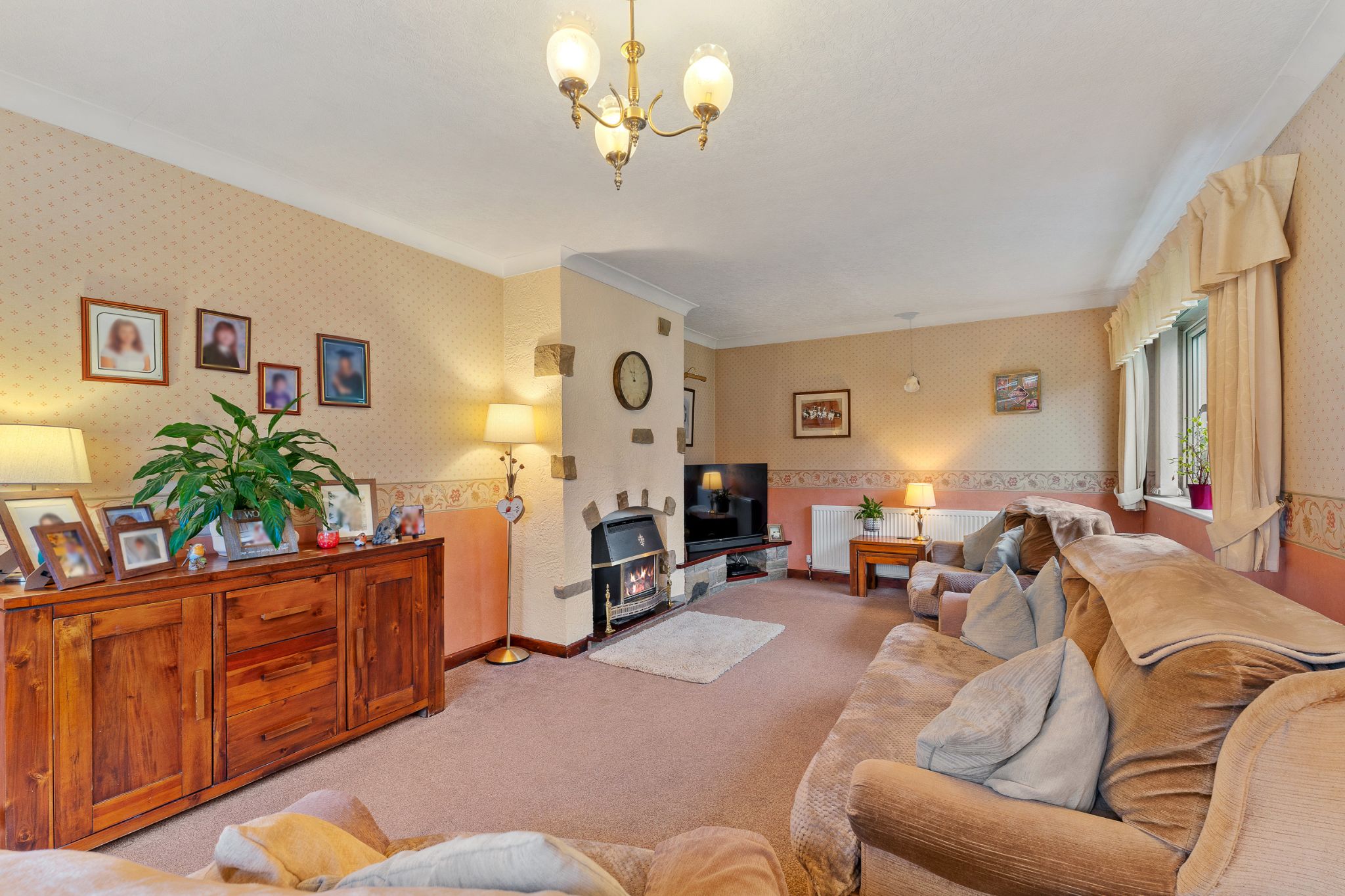 4 bedroom detached house For Sale in Bolton - Photograph 6.