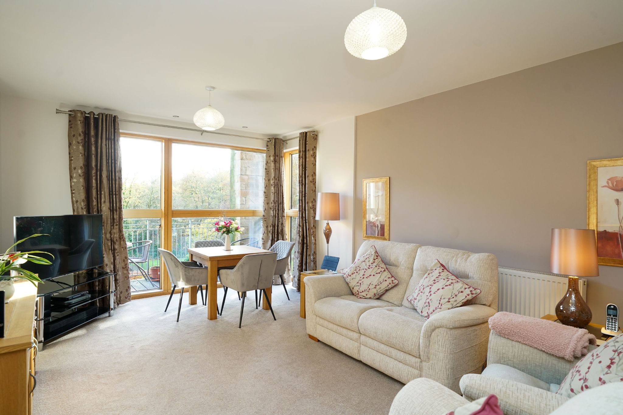 2 bedroom apartment flat/apartment For Sale in Bolton - Photograph 7.