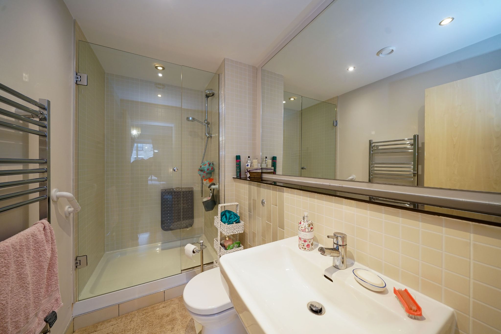 2 bedroom apartment flat/apartment For Sale in Bolton - Photograph 24.