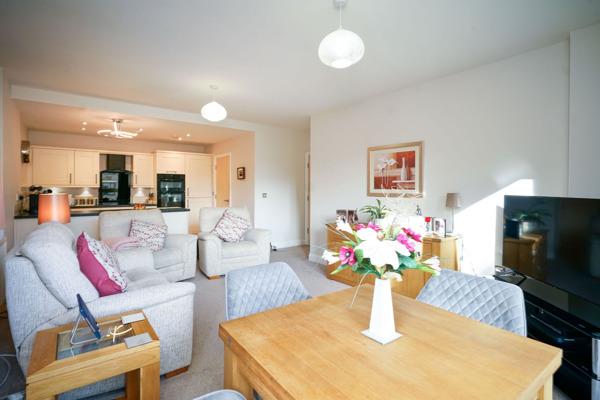 2 bedroom apartment flat/apartment For Sale in Bolton - Photograph 9.