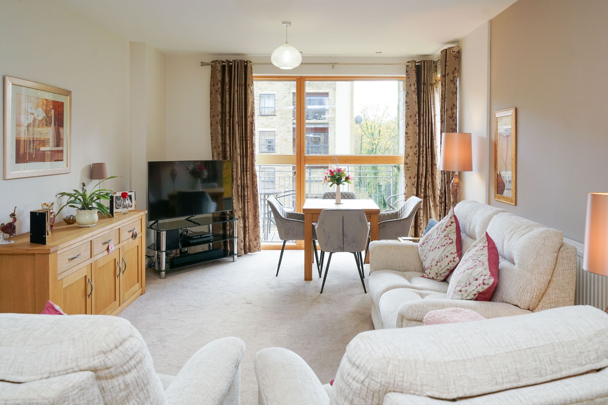 2 bedroom apartment flat/apartment For Sale in Bolton - Photograph 13.