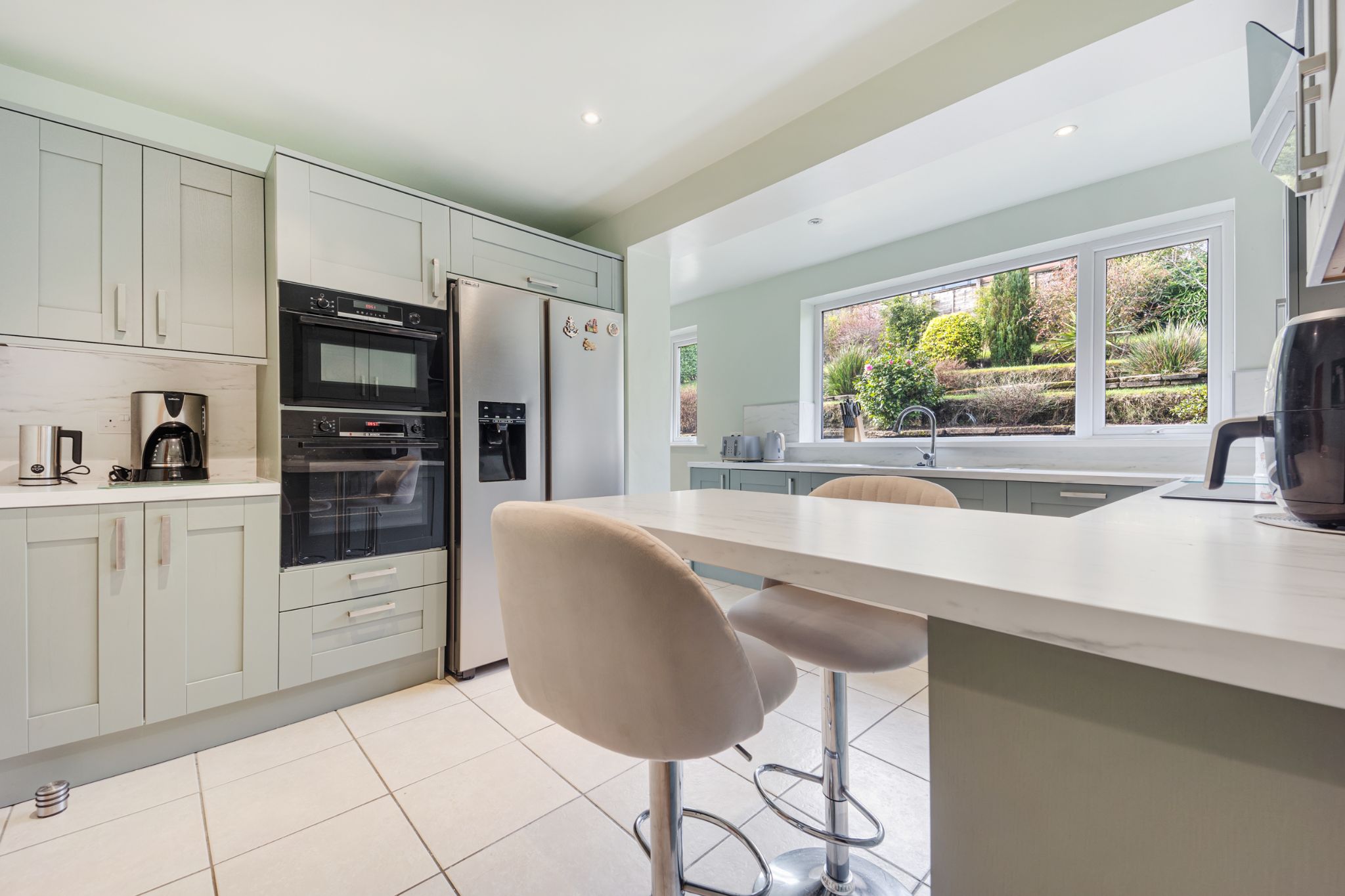 4 bedroom link detached house Sale Agreed in Bolton - Photograph 12.