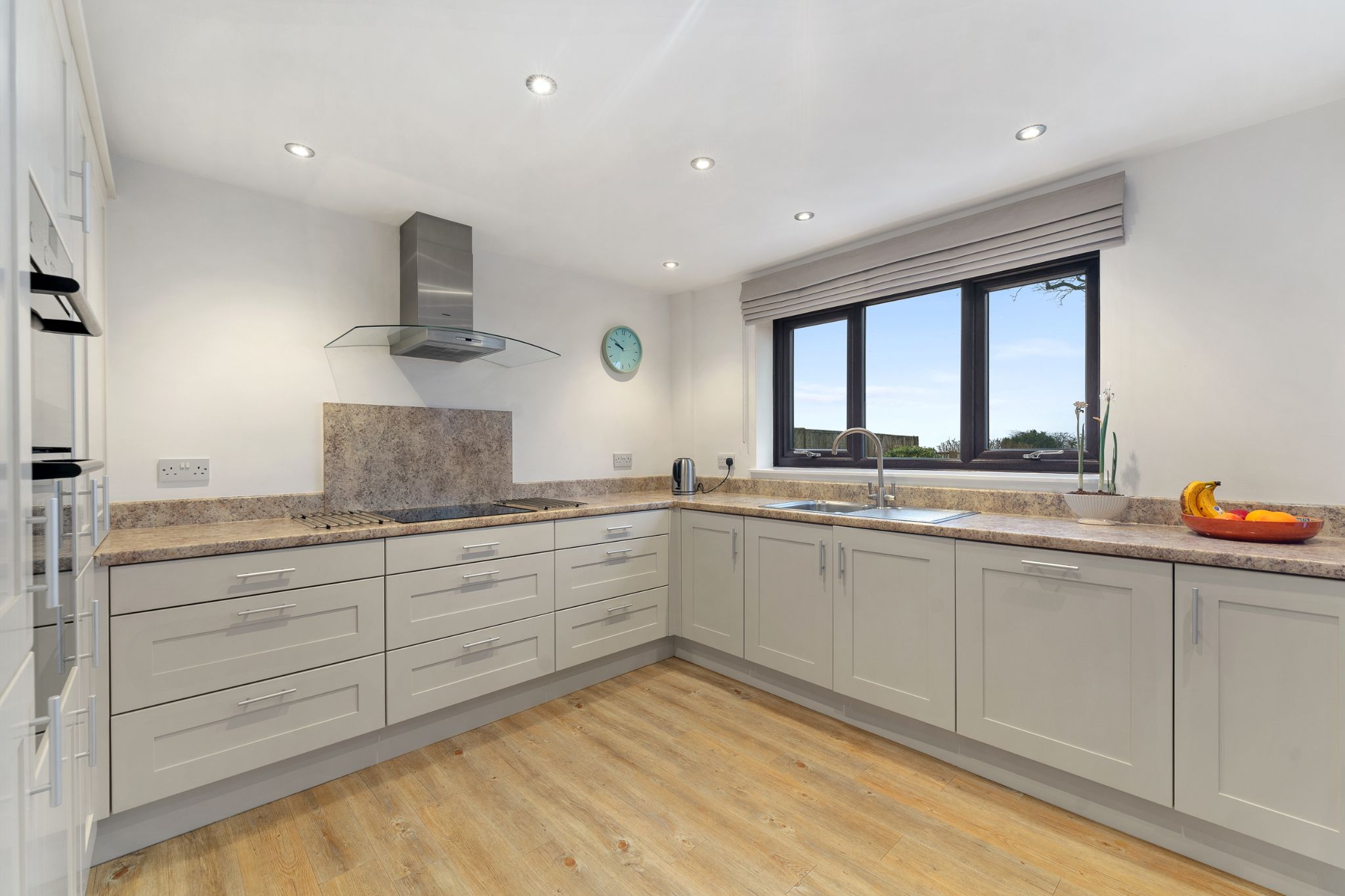 4 bedroom detached house Sale Agreed in Bolton - Photograph 15.