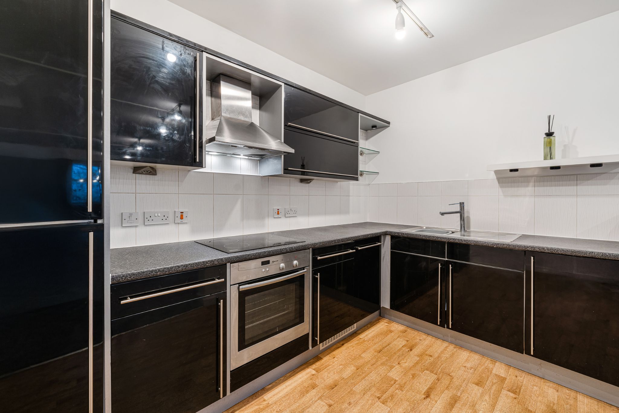2 bedroom apartment flat/apartment Sale Agreed in Bolton - Photograph 8.