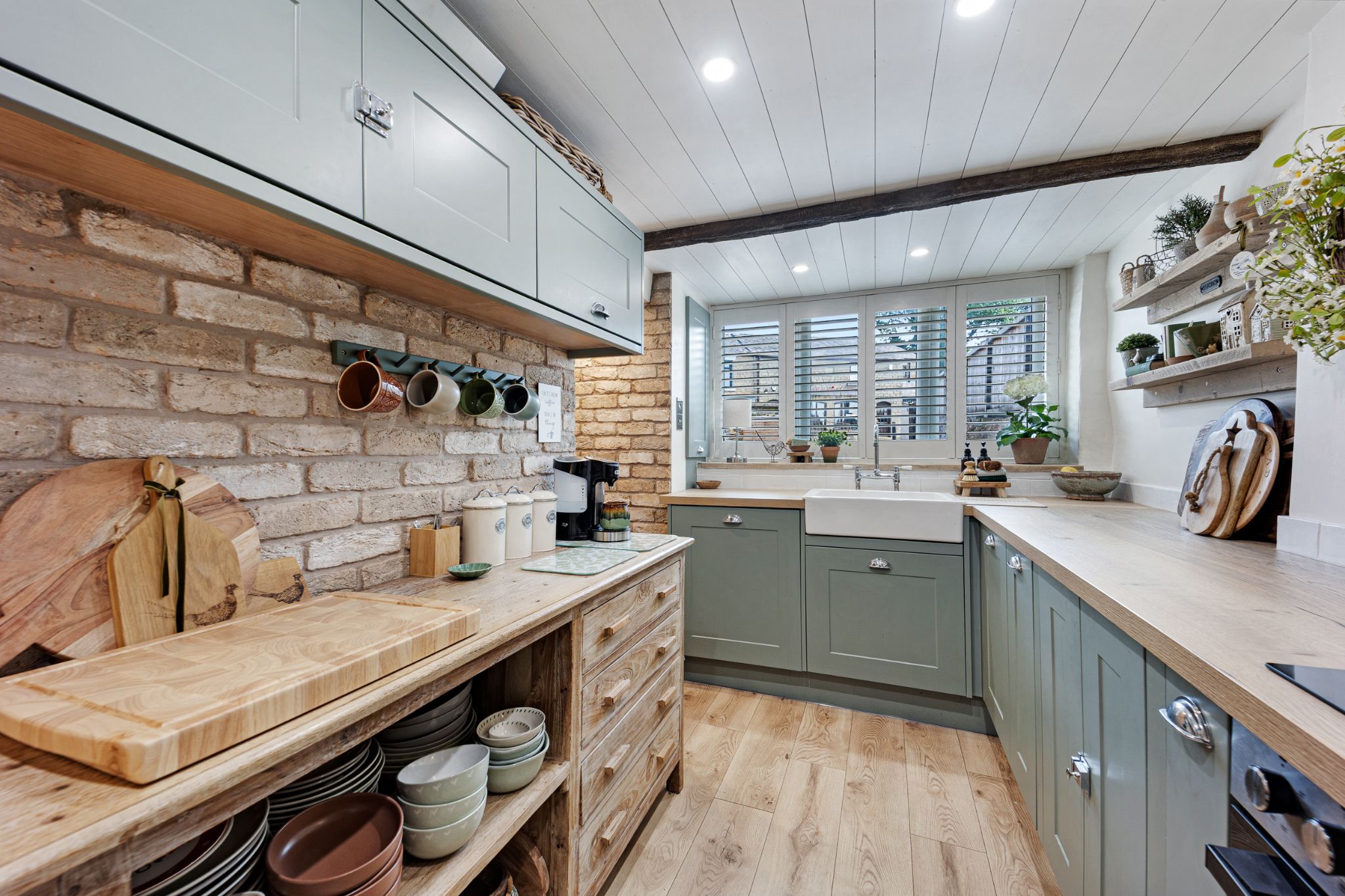 2 bedroom cottage house For Sale in Bolton - Photograph 10.