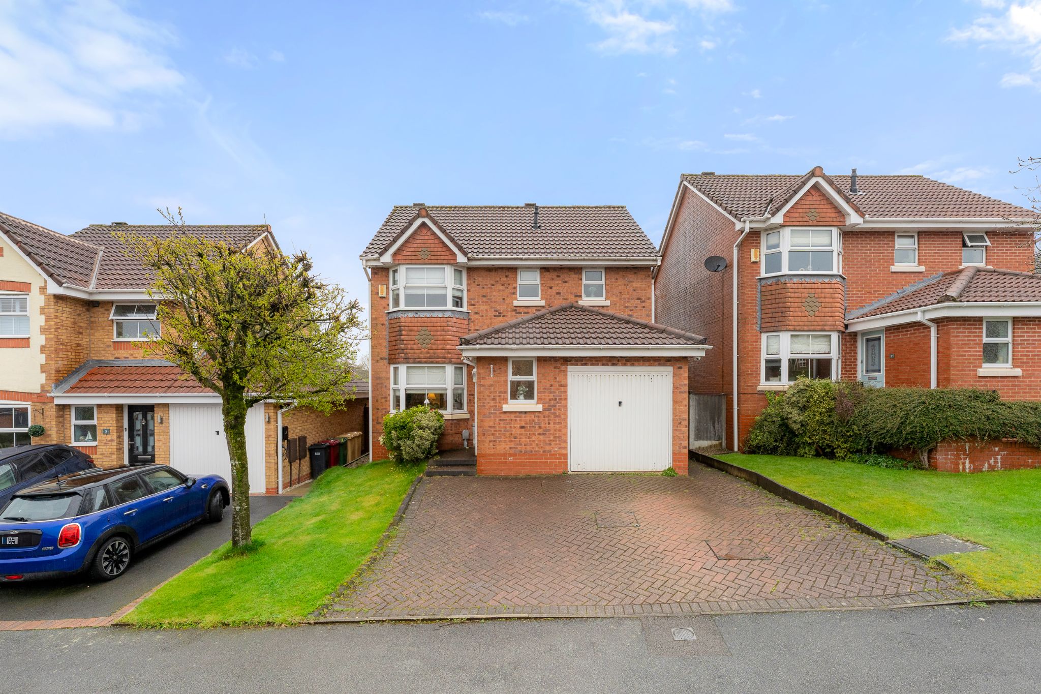 3 bedroom detached house Sale Agreed in Bolton - Photograph 1.