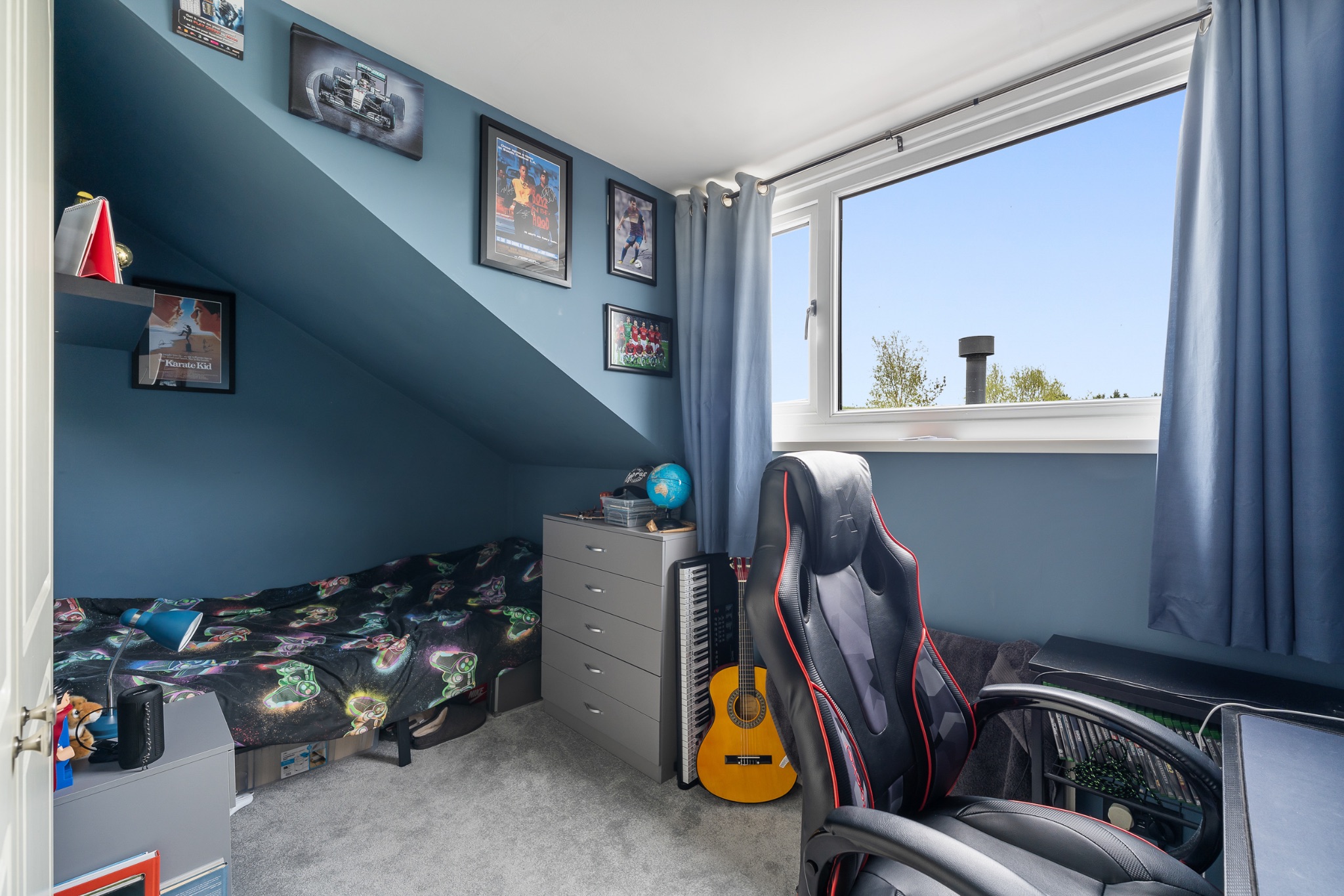 4 bedroom semi-detached house For Sale in Bolton - Photograph 30.
