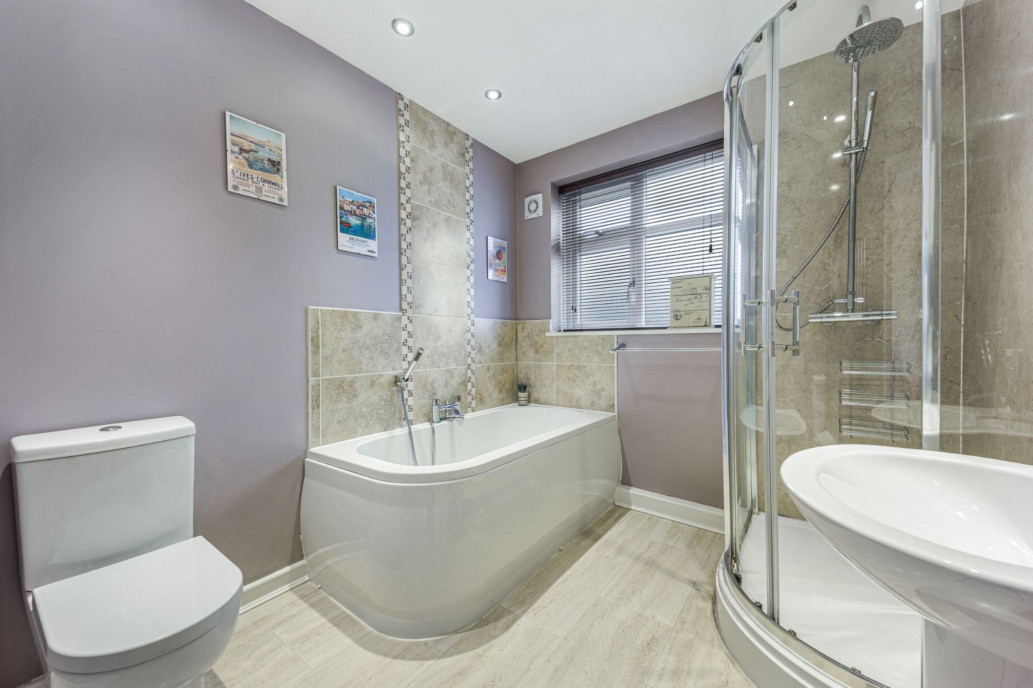 3 bedroom detached house Sale Agreed in Bolton - Photograph 28.