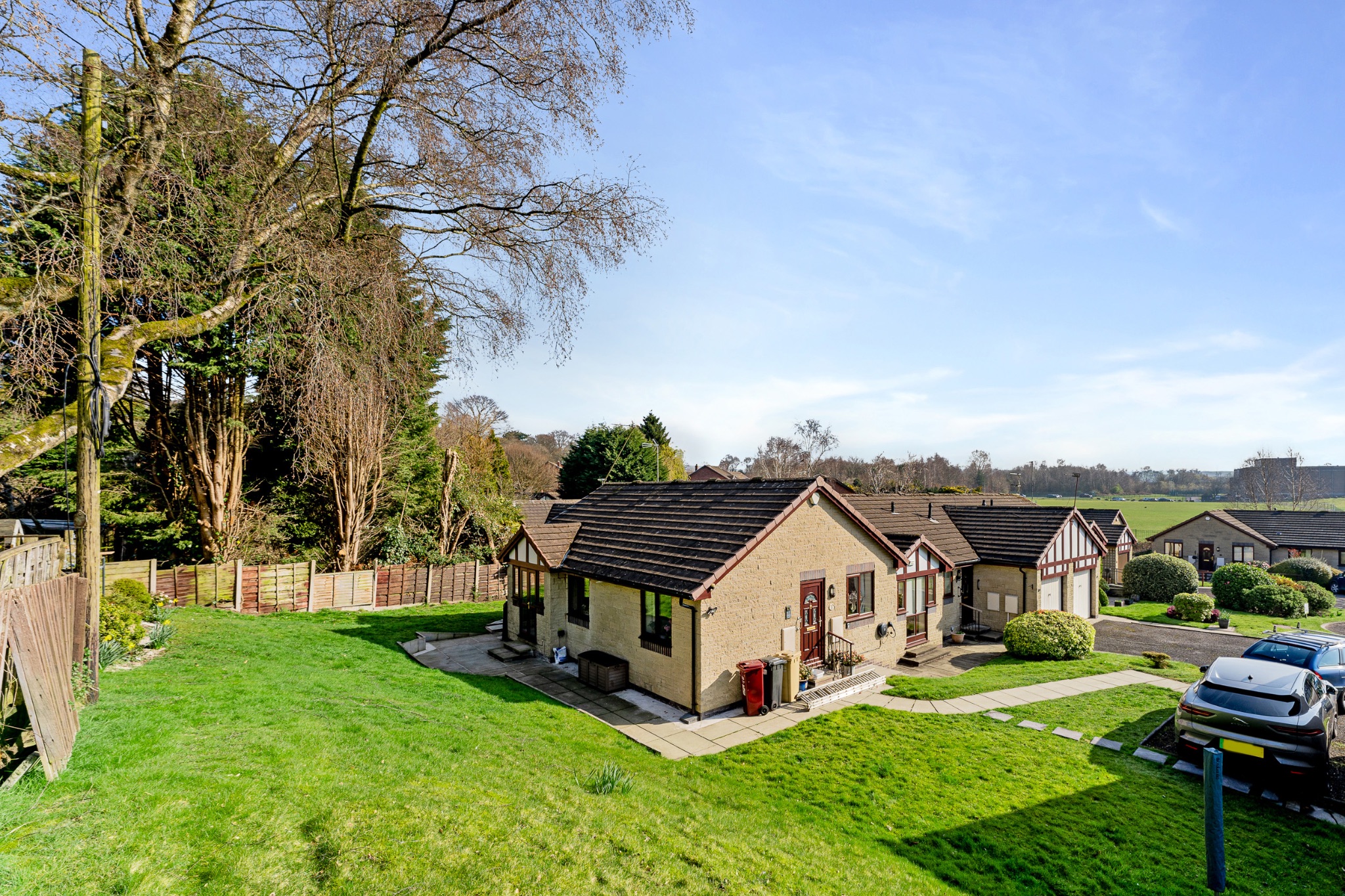 2 bedroom semi-detached bungalow Sale Agreed in Bolton - Photograph 23.