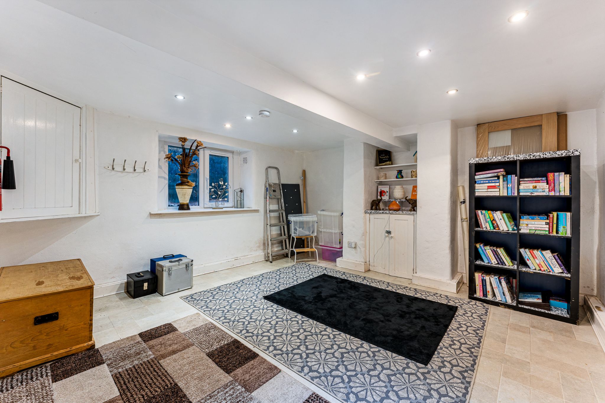 3 bedroom mid terraced house SSTC in Bolton - Photograph 12.