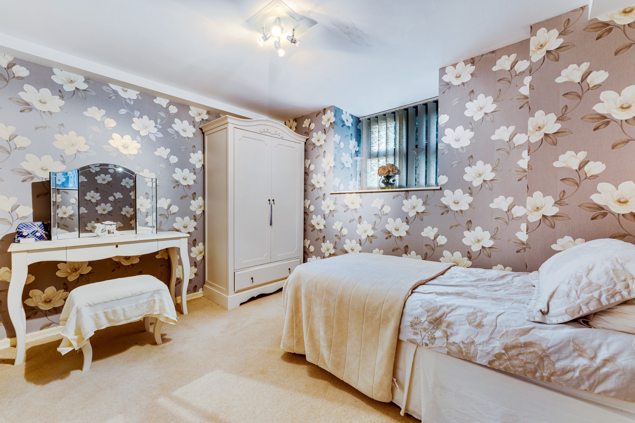 2 bedroom apartment flat/apartment For Sale in Bolton - Photograph 12.