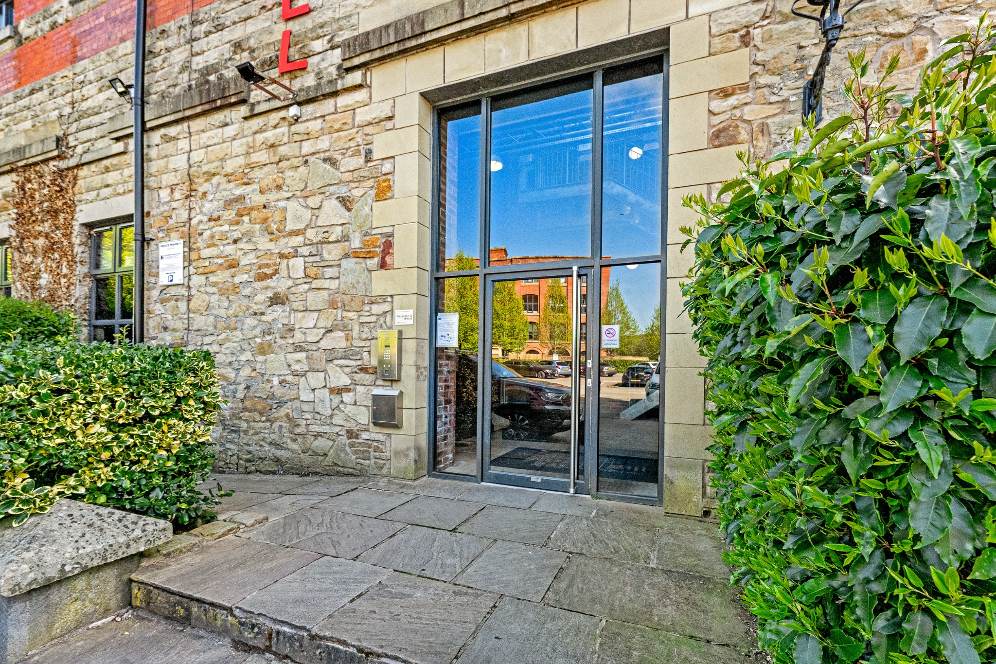 2 bedroom apartment flat/apartment For Sale in Bolton - Photograph 2.